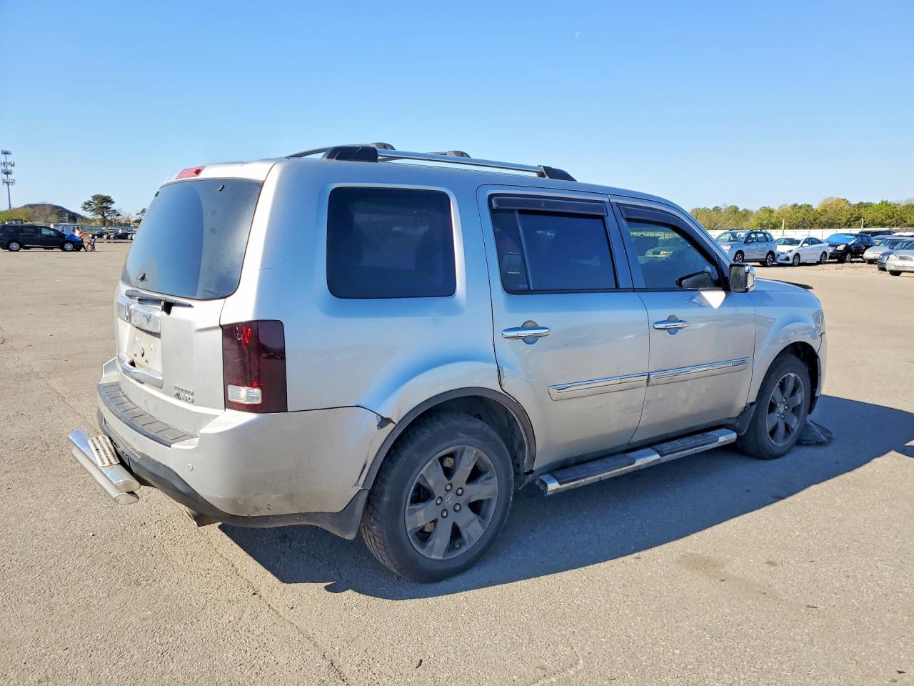 2014 Honda Pilot Touring Silver vin: 5FNYF4H92EB055733