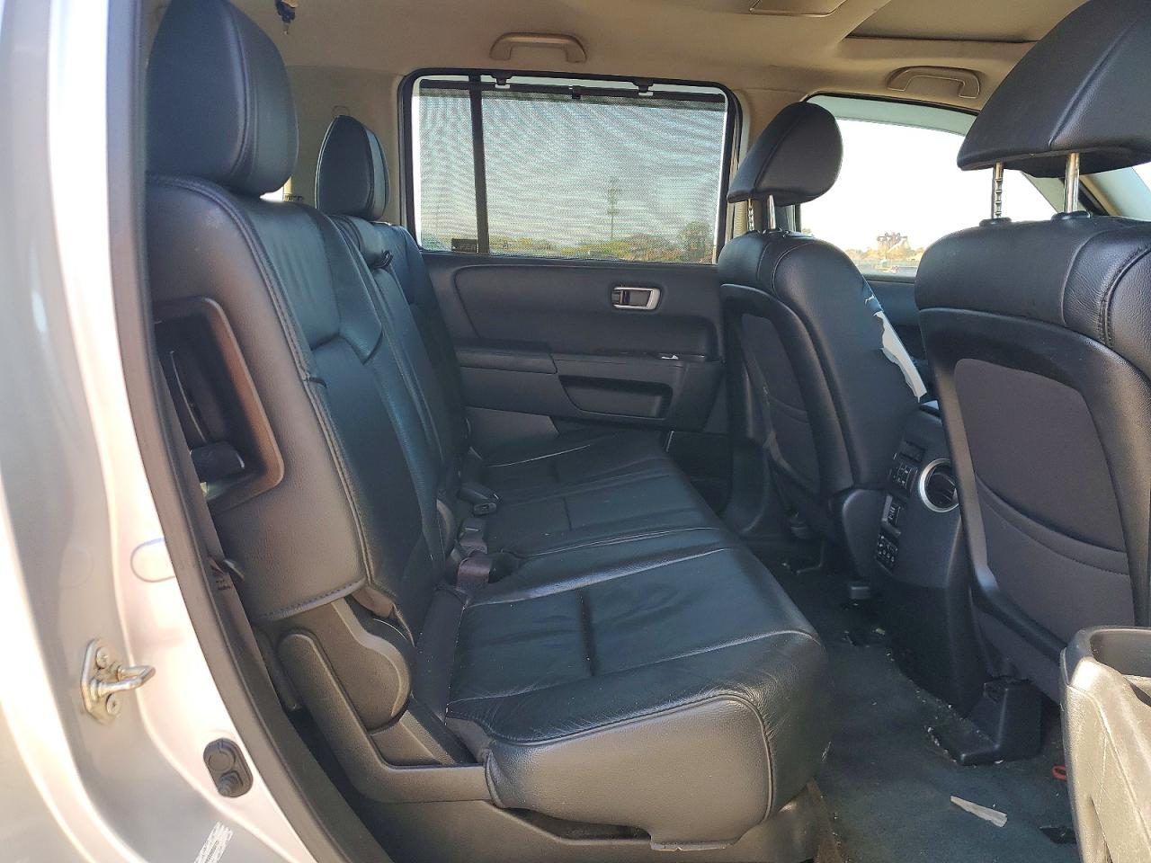 2014 Honda Pilot Touring Silver vin: 5FNYF4H92EB055733