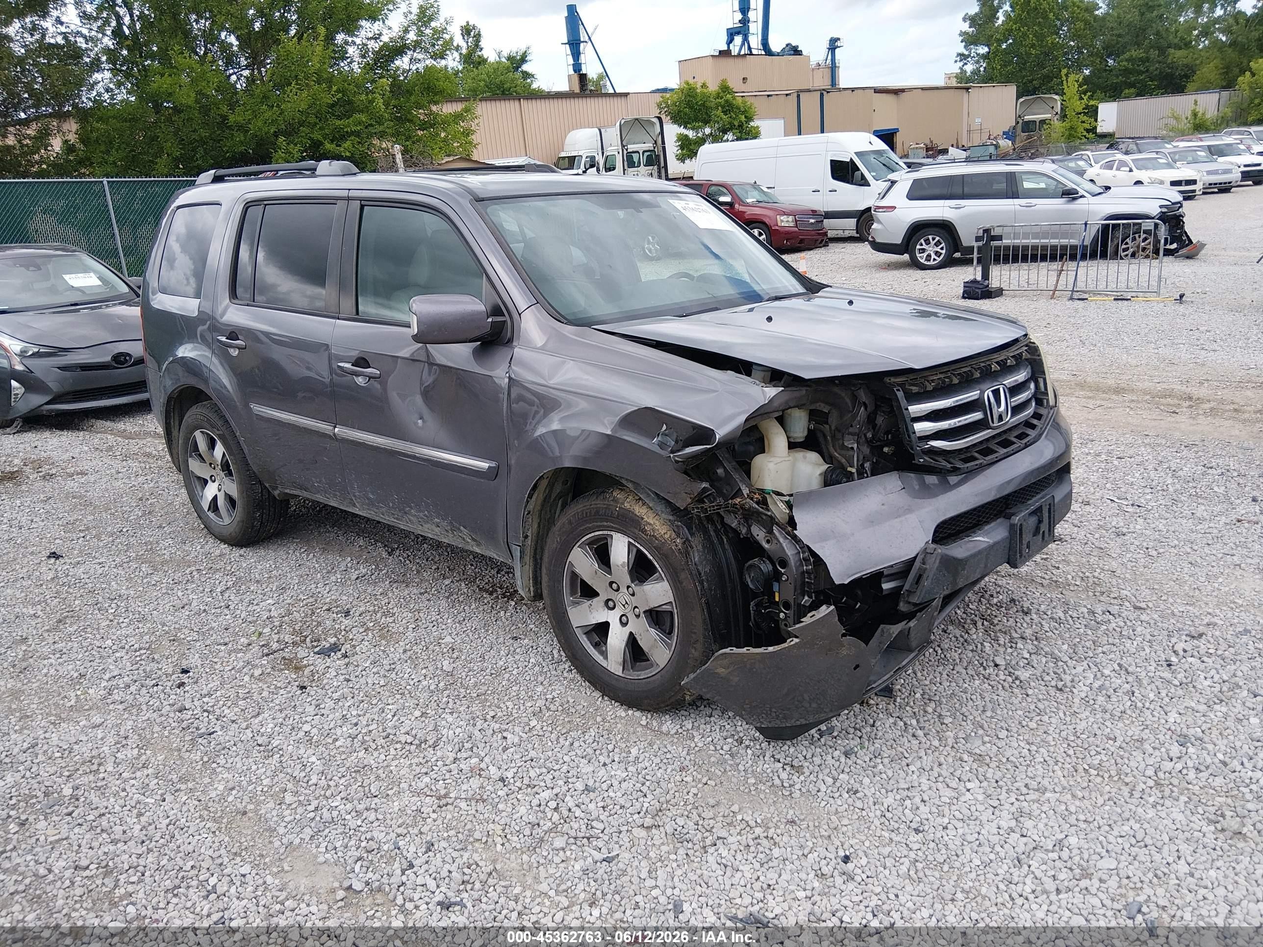 2015 Honda Pilot Touring Gray vin: 5FNYF4H92FB062960