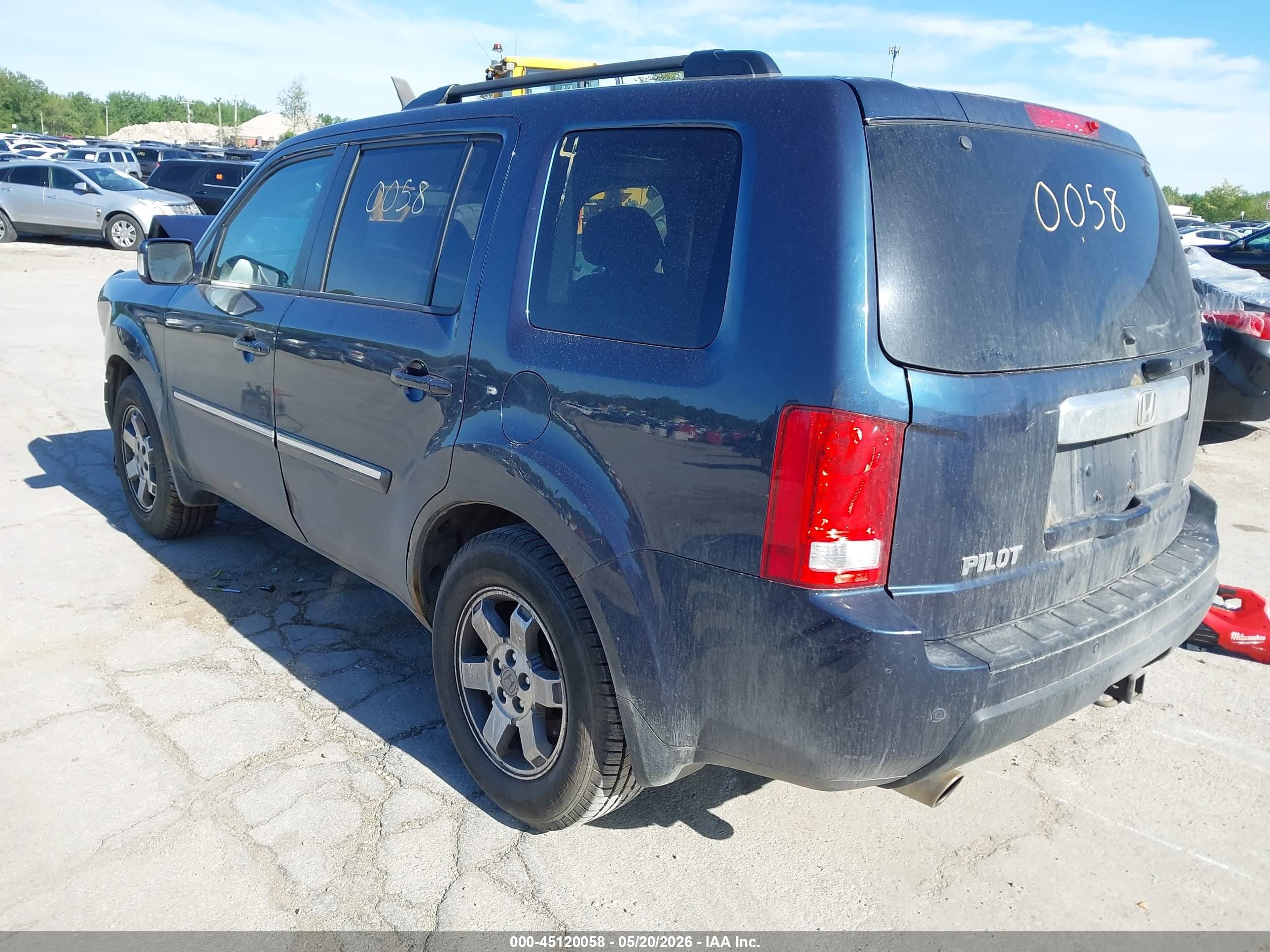 2010 Honda Pilot Touring Navy vin: 5FNYF4H93AB001724