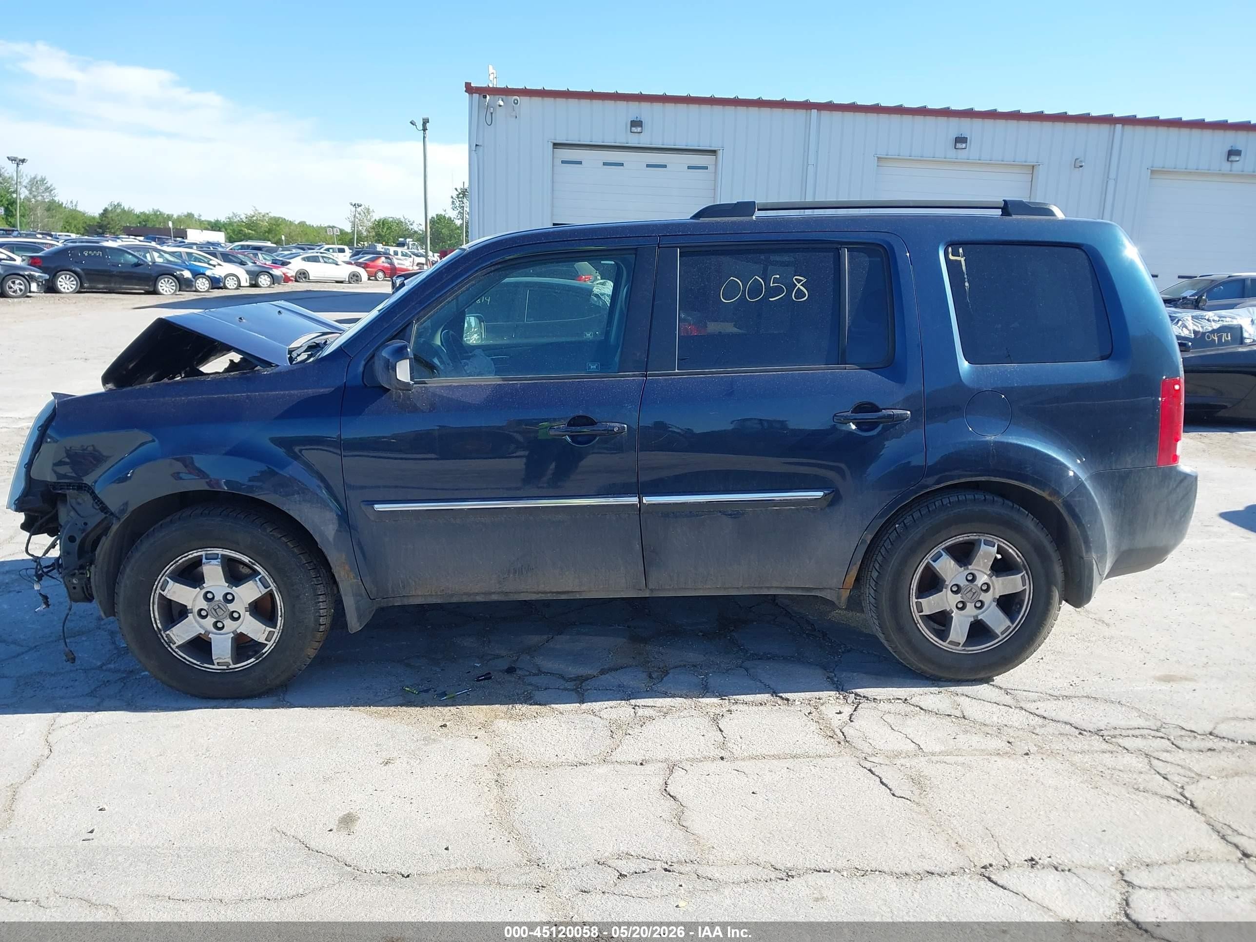 2010 Honda Pilot Touring Navy vin: 5FNYF4H93AB001724