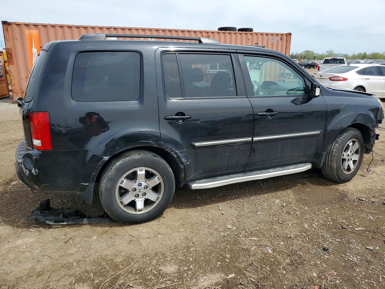 2010 Honda Pilot Touring Черный vin: 5FNYF4H93AB039146