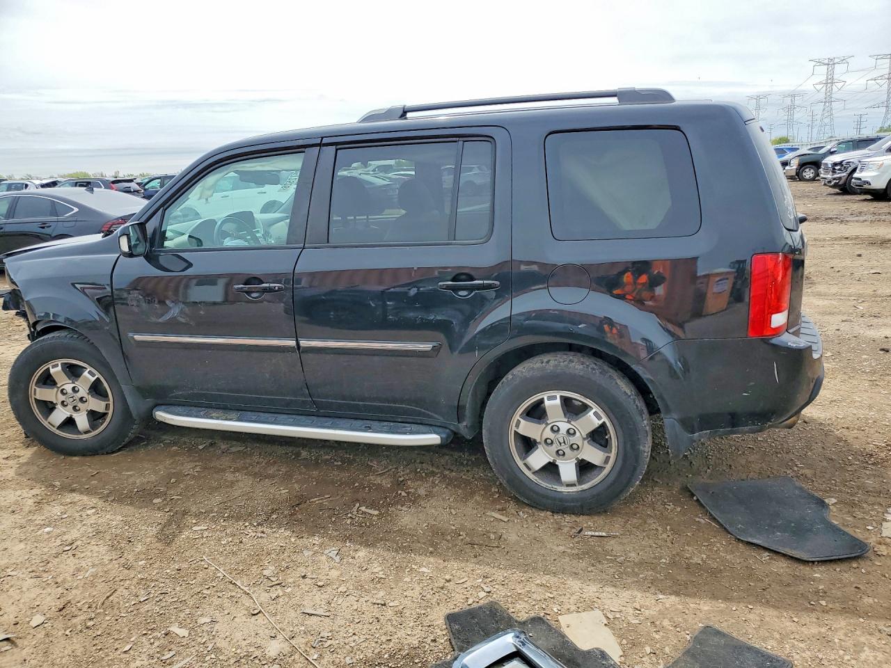 2010 Honda Pilot Touring Черный vin: 5FNYF4H93AB039146