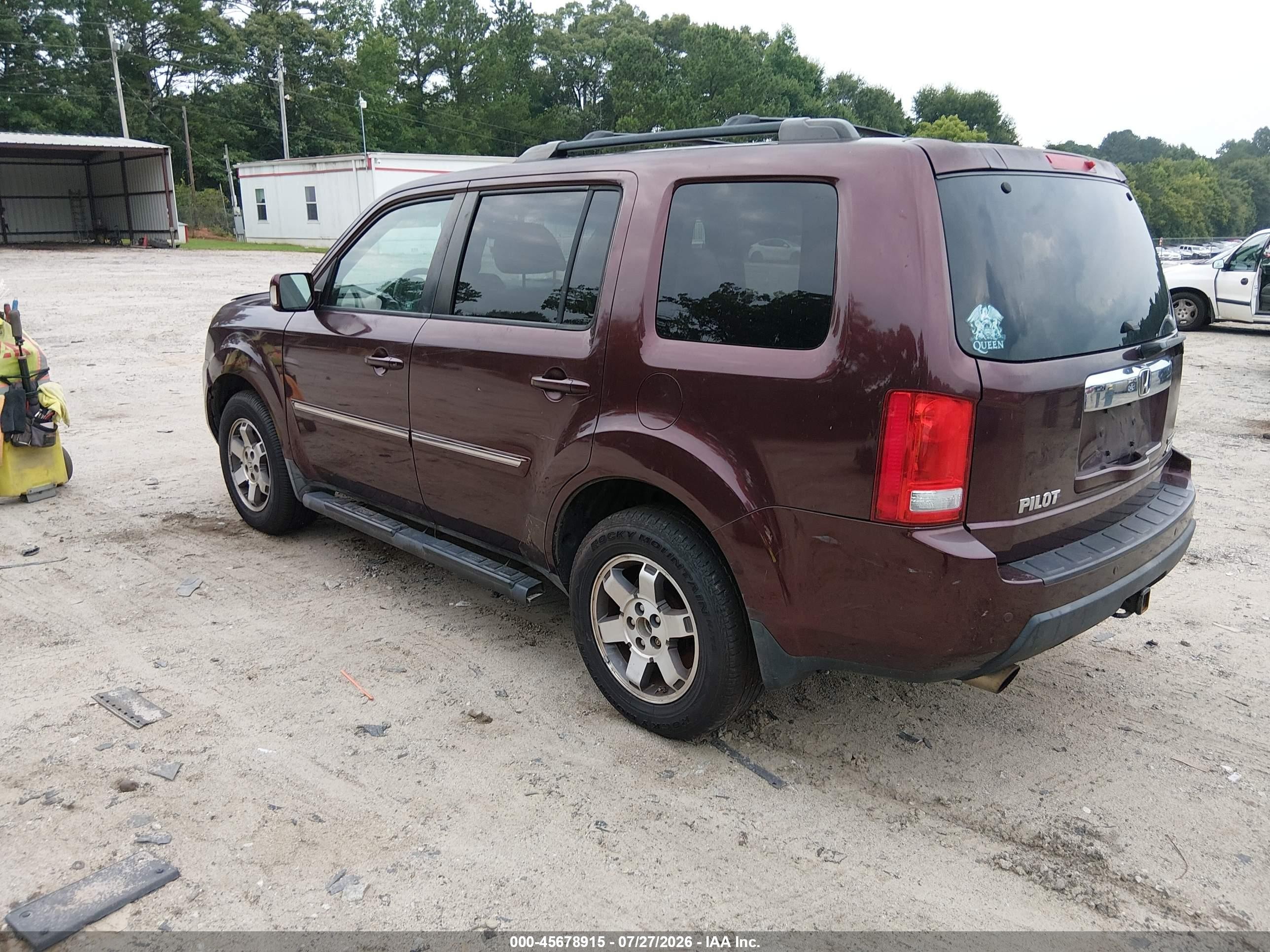 2010 Honda Pilot Touring Burgundy vin: 5FNYF4H93AB040698