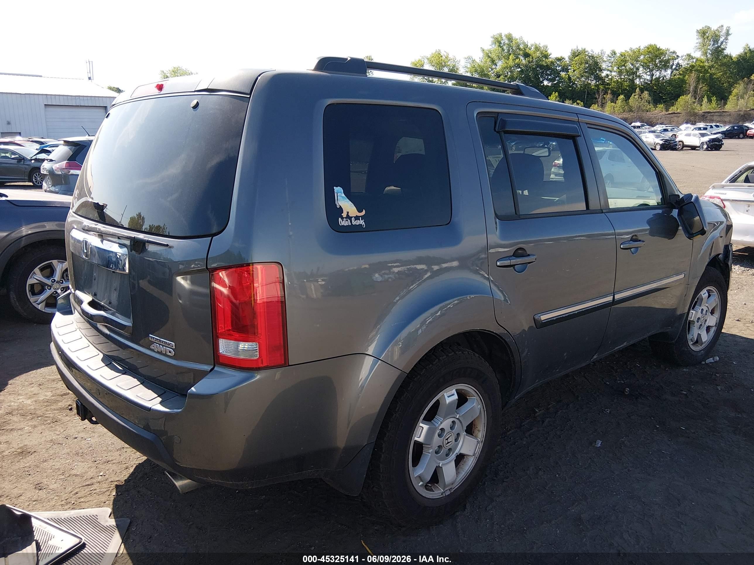 2011 Honda Pilot Touring Gray vin: 5FNYF4H93BB077641