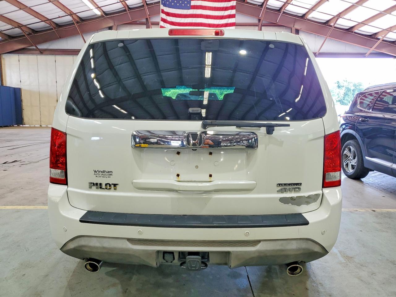 2012 Honda Pilot Touring White vin: 5FNYF4H93CB038629