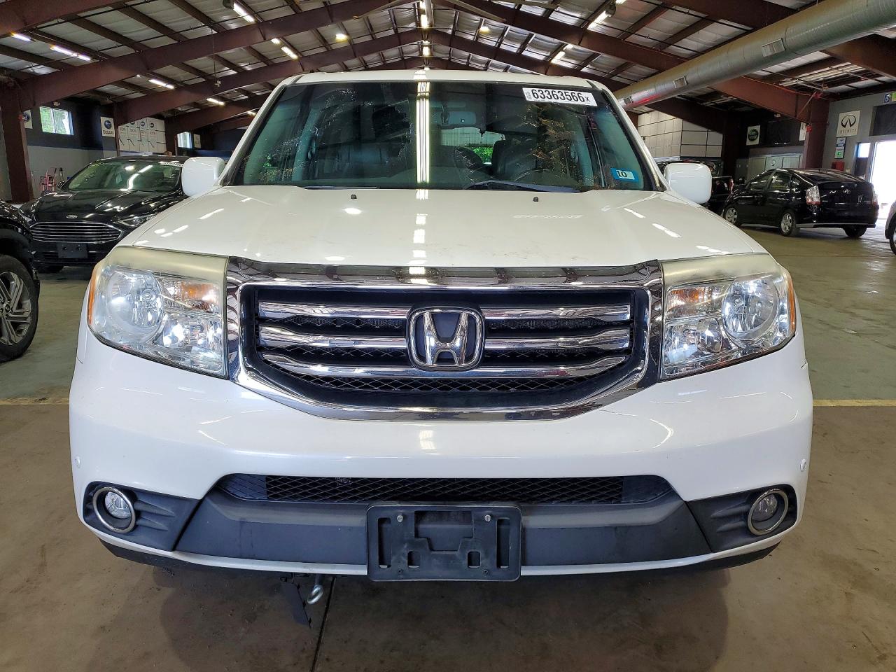 2012 Honda Pilot Touring White vin: 5FNYF4H93CB038629
