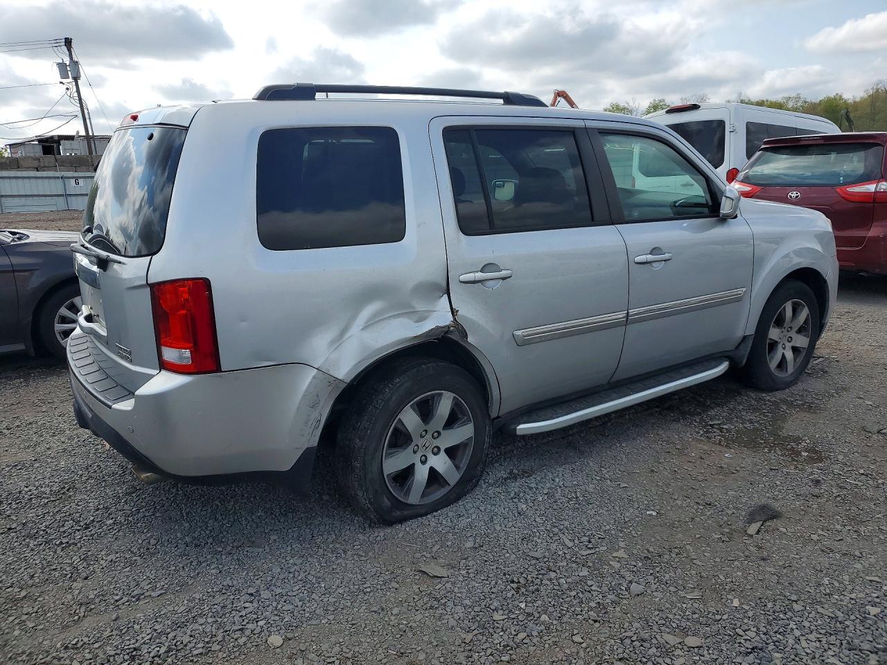 2012 Honda Pilot Touring Серебряный vin: 5FNYF4H93CB052434
