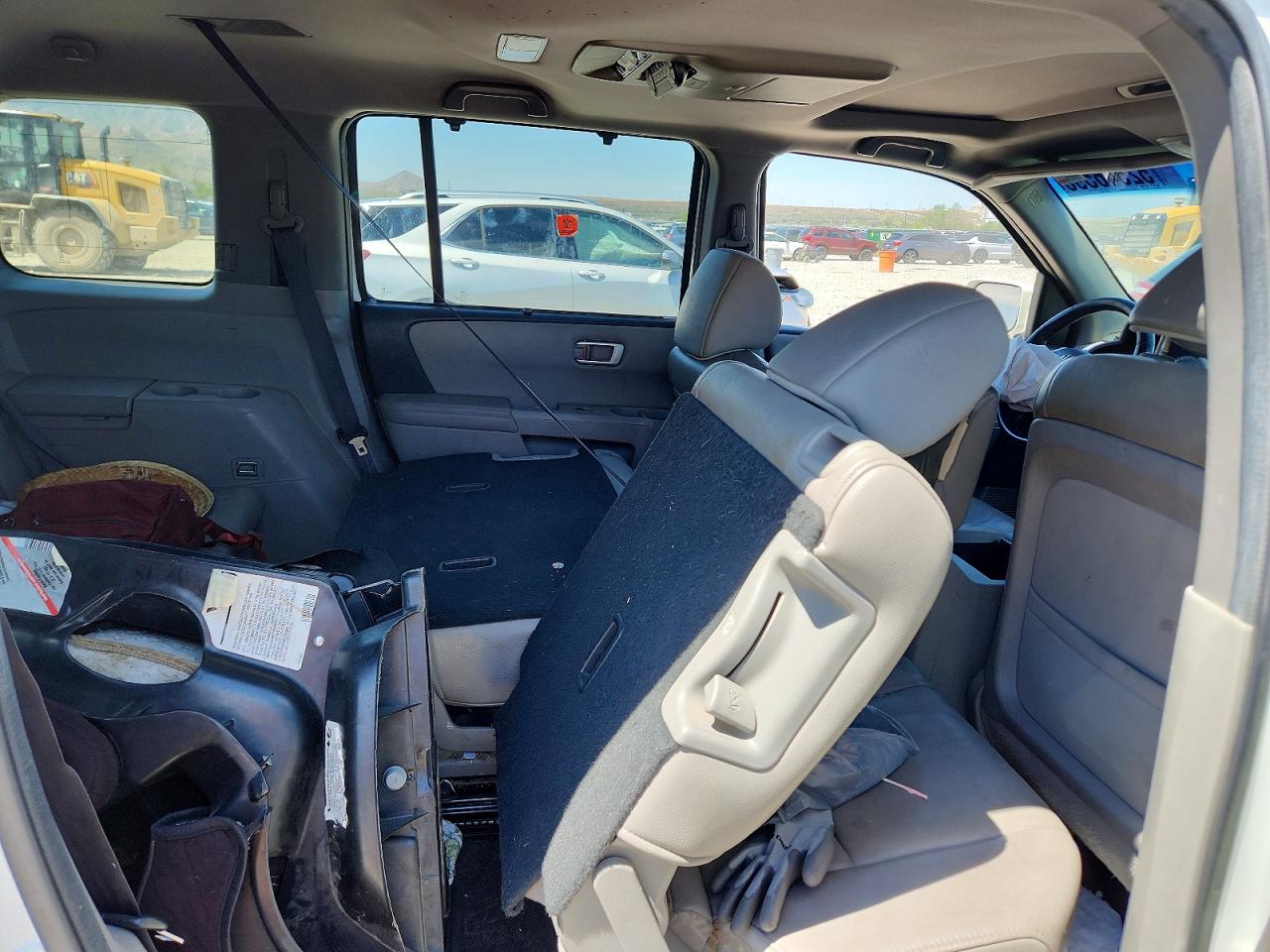 2012 Honda Pilot Touring White vin: 5FNYF4H93CB069797