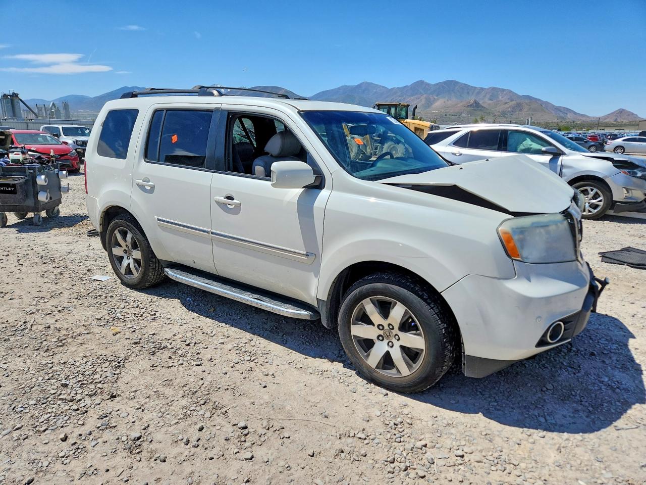 2012 Honda Pilot Touring White vin: 5FNYF4H93CB069797
