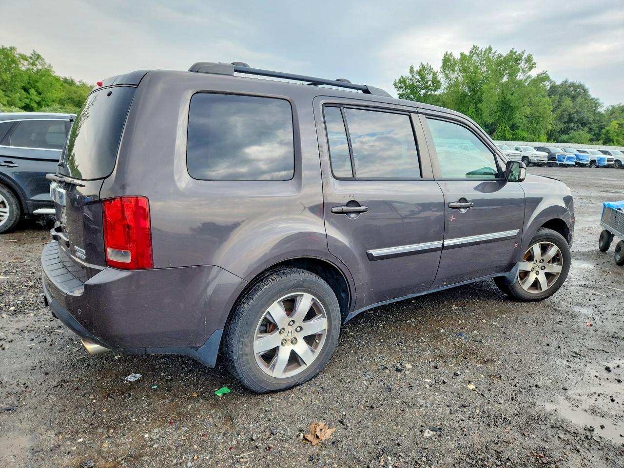 2013 Honda Pilot Touring Gray vin: 5FNYF4H93DB057232