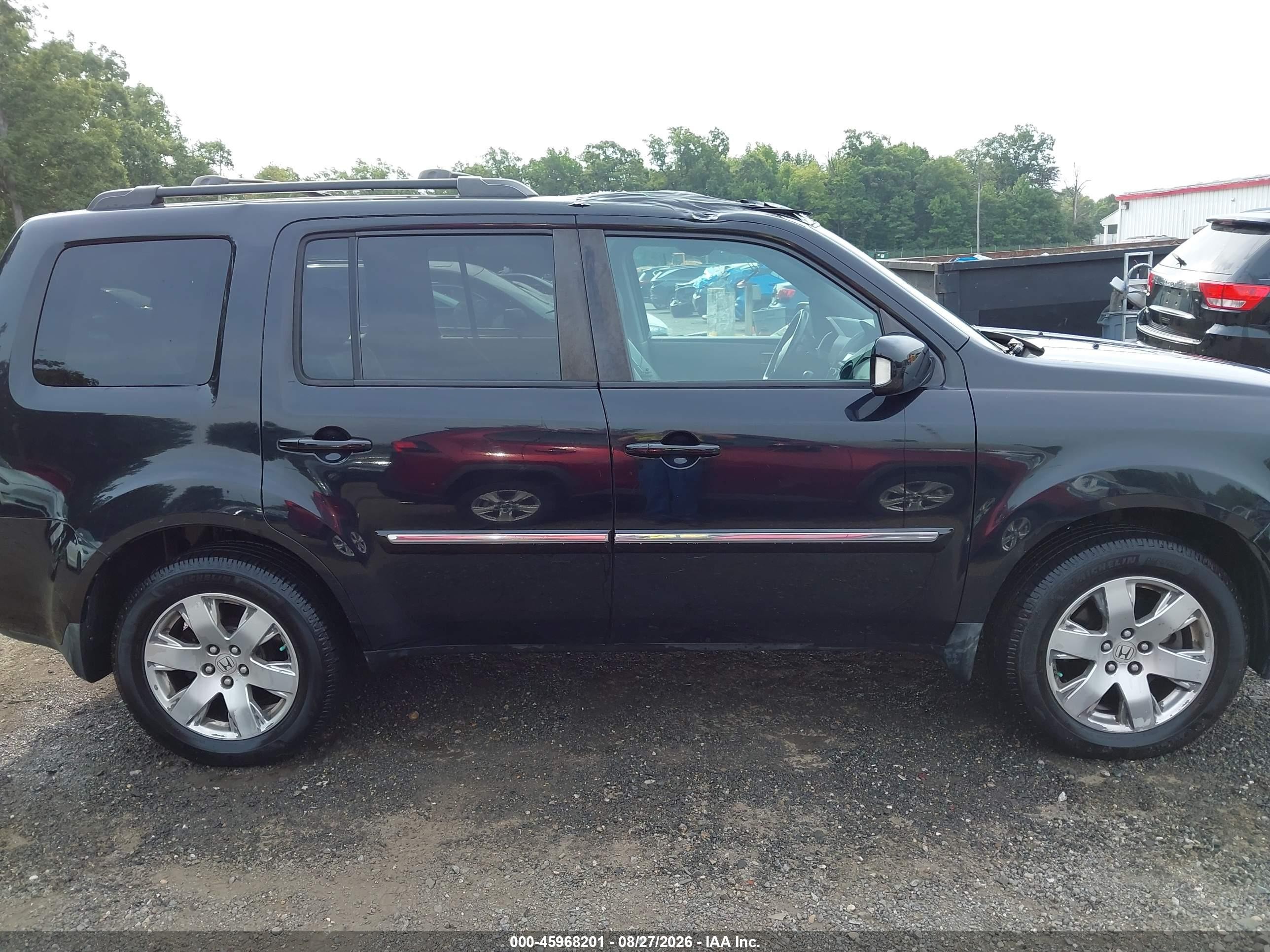 2013 Honda Pilot Touring Black vin: 5FNYF4H93DB067193