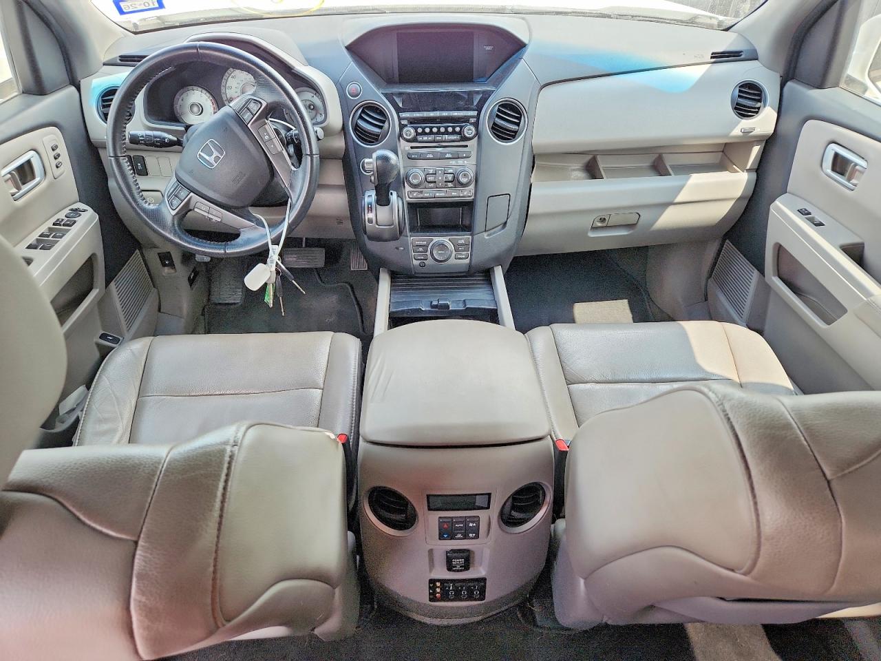2013 Honda Pilot Touring White vin: 5FNYF4H93DB070546