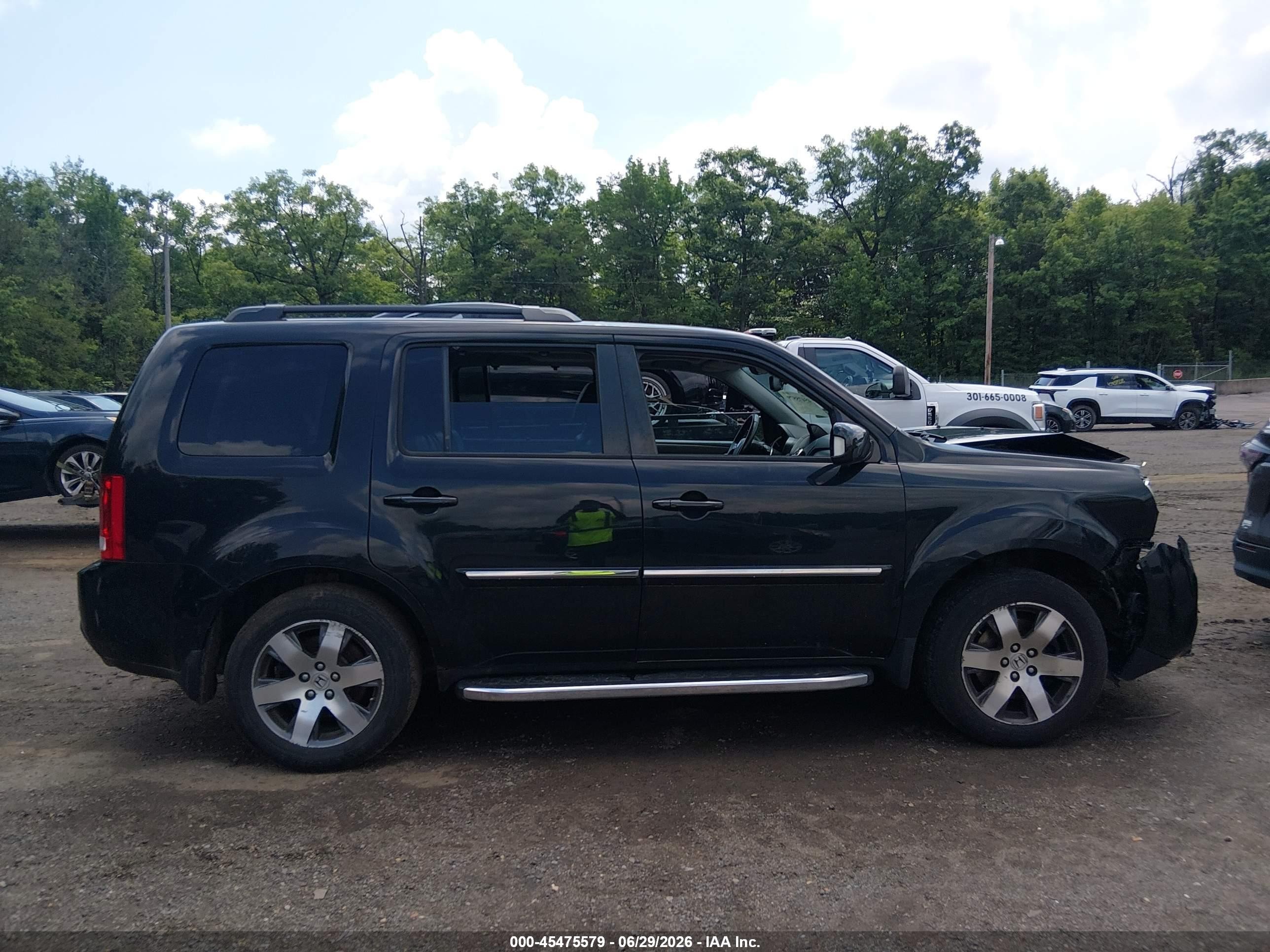 2015 Honda Pilot Touring Черный vin: 5FNYF4H93FB031300