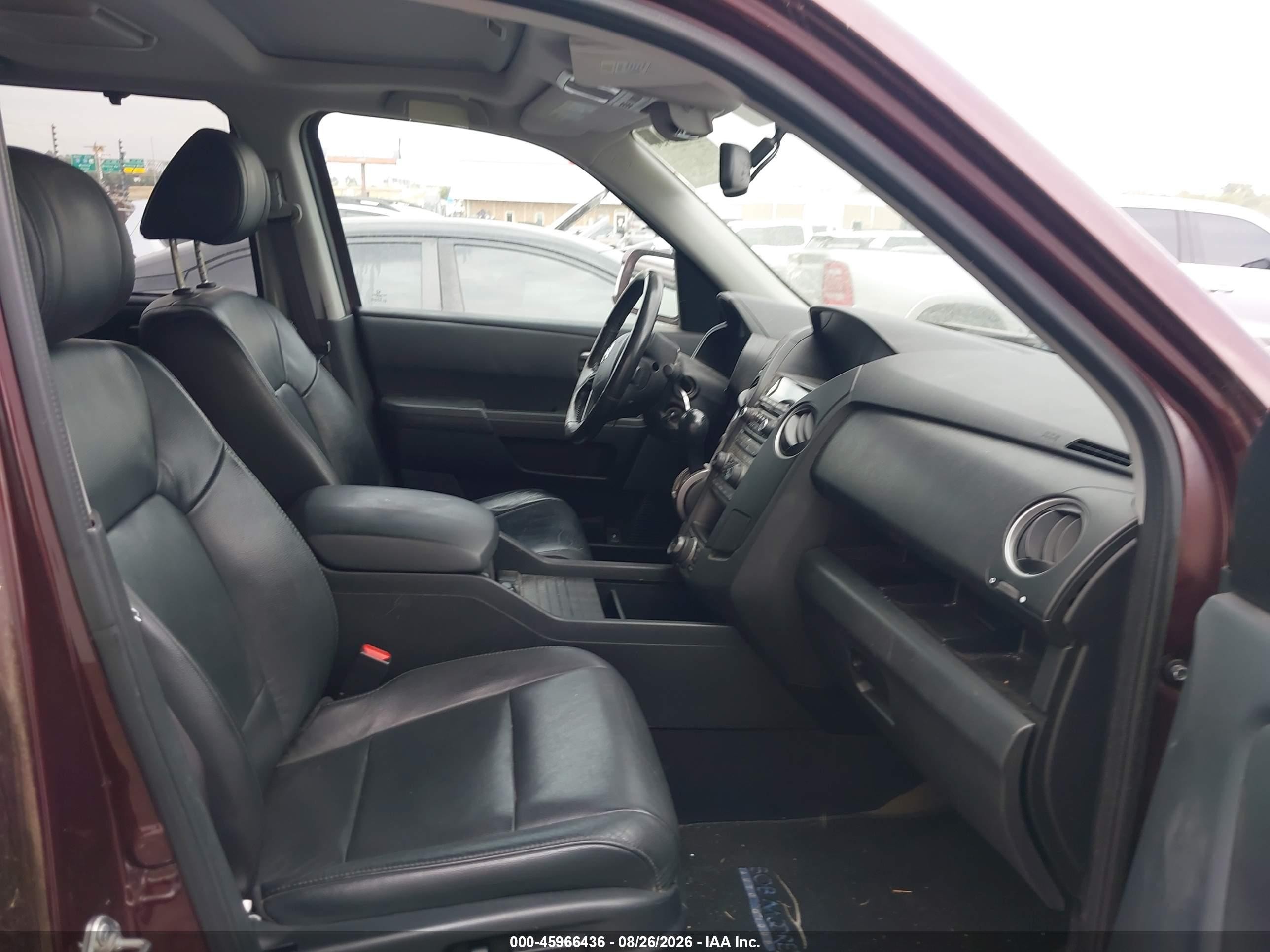 2015 Honda Pilot Touring Red vin: 5FNYF4H93FB037310