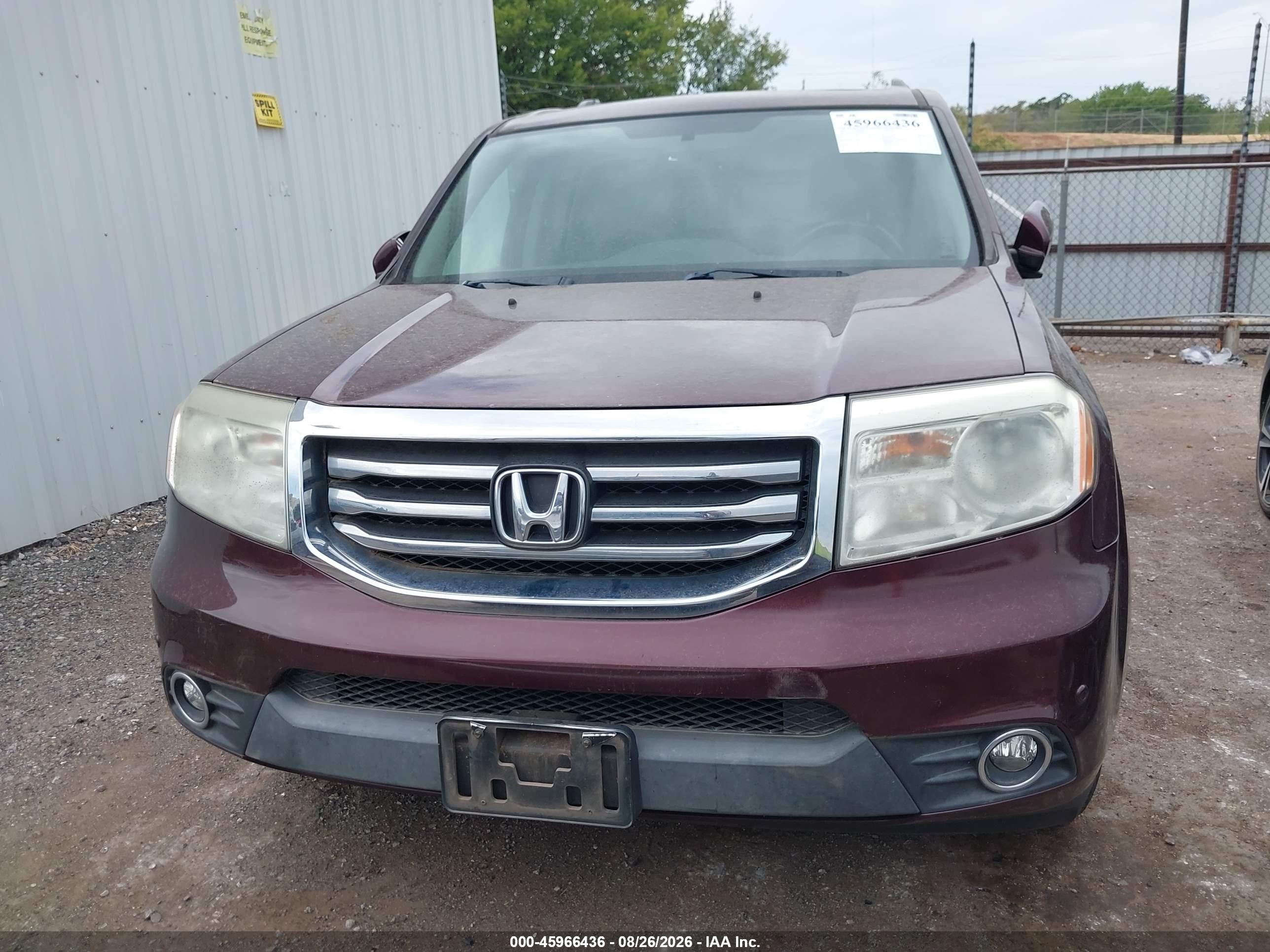 2015 Honda Pilot Touring Red vin: 5FNYF4H93FB037310