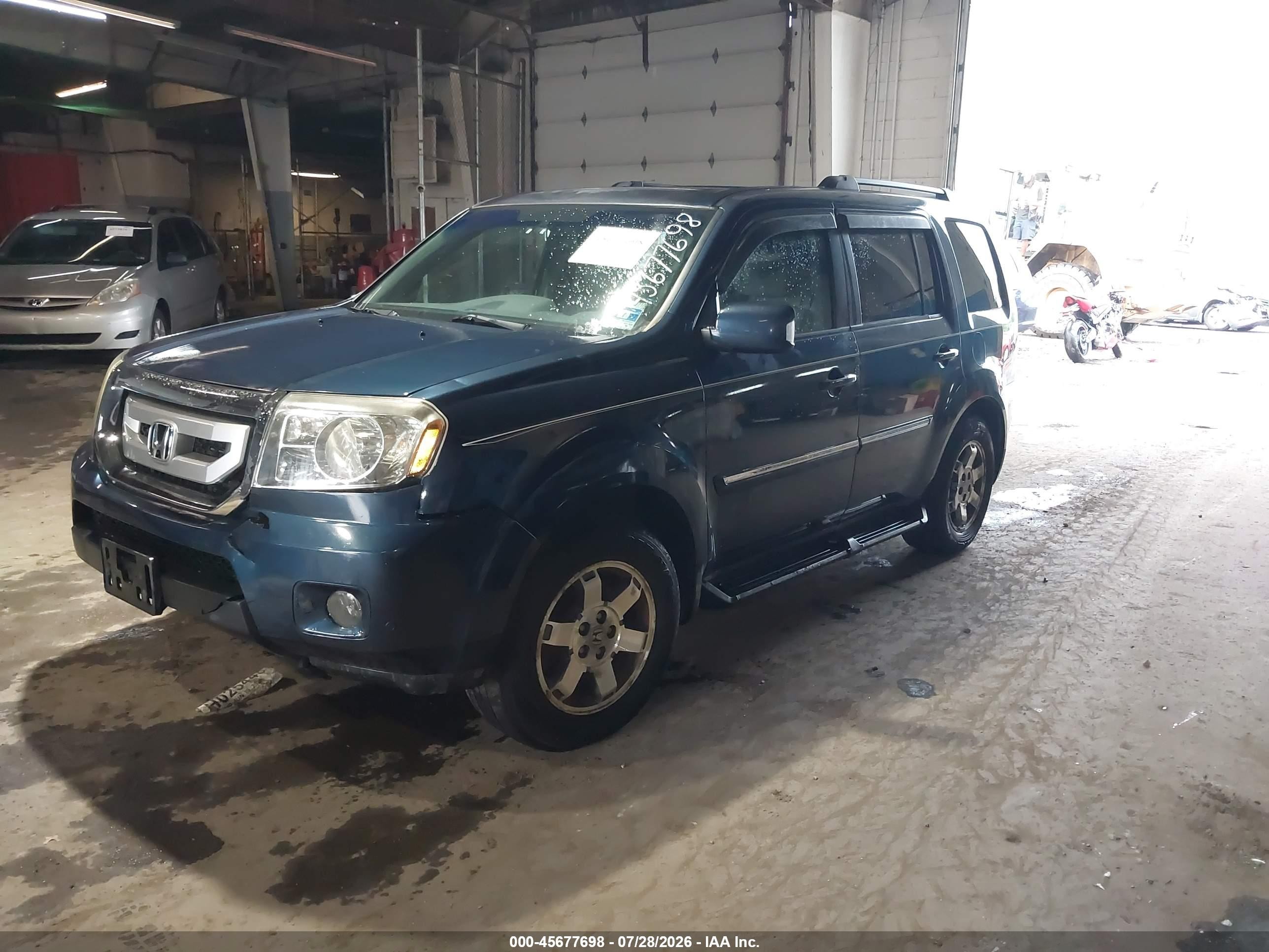 2010 Honda Pilot Touring Blue vin: 5FNYF4H94AB006799