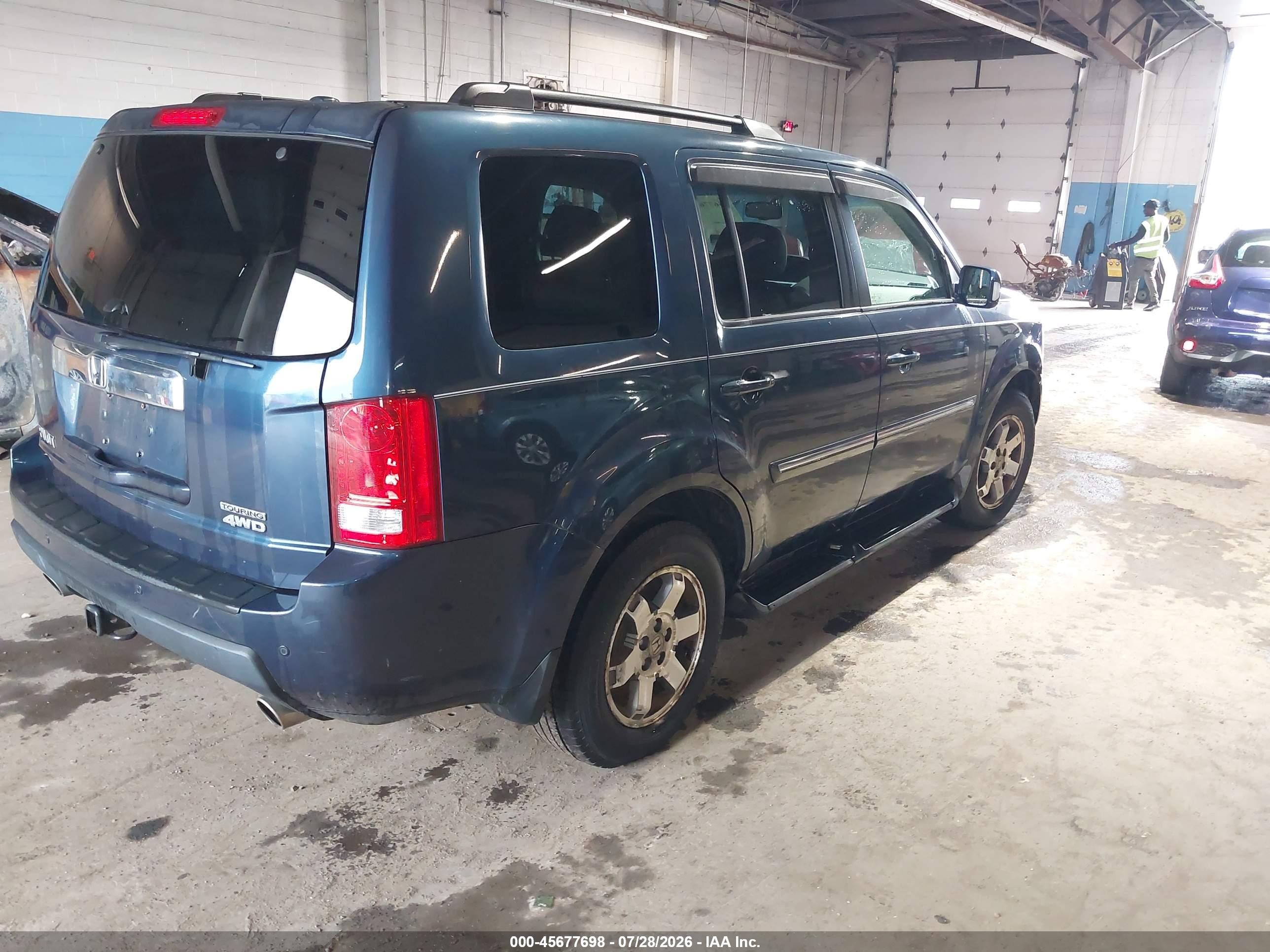 2010 Honda Pilot Touring Blue vin: 5FNYF4H94AB006799