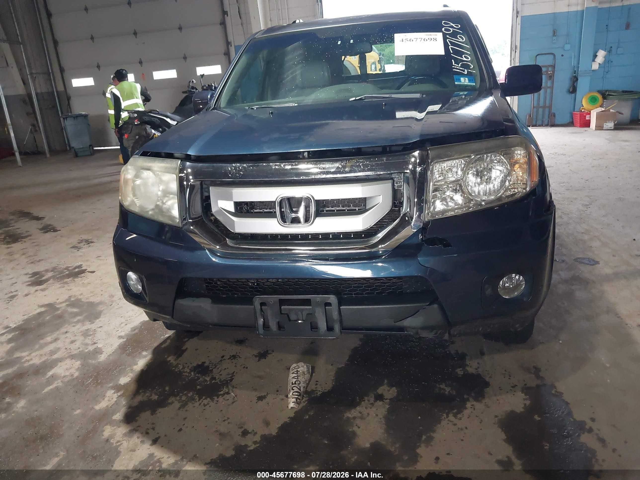 2010 Honda Pilot Touring Blue vin: 5FNYF4H94AB006799