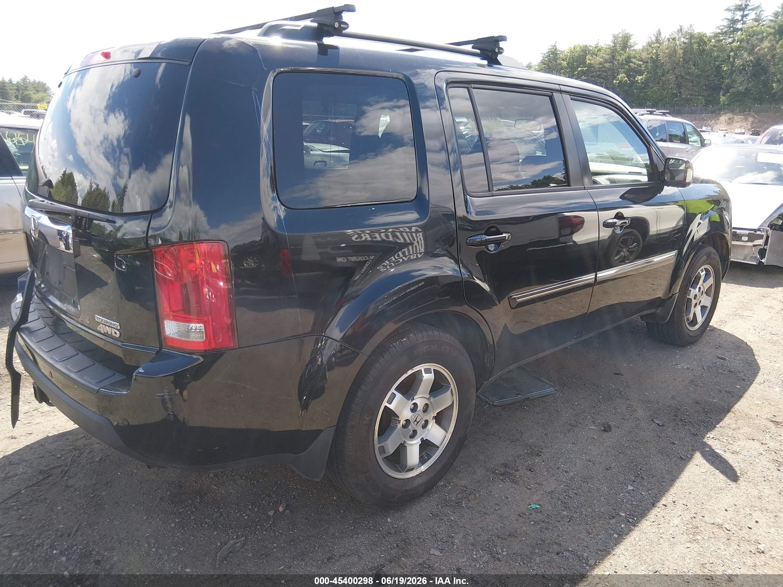 2010 Honda Pilot Touring Black vin: 5FNYF4H94AB011193