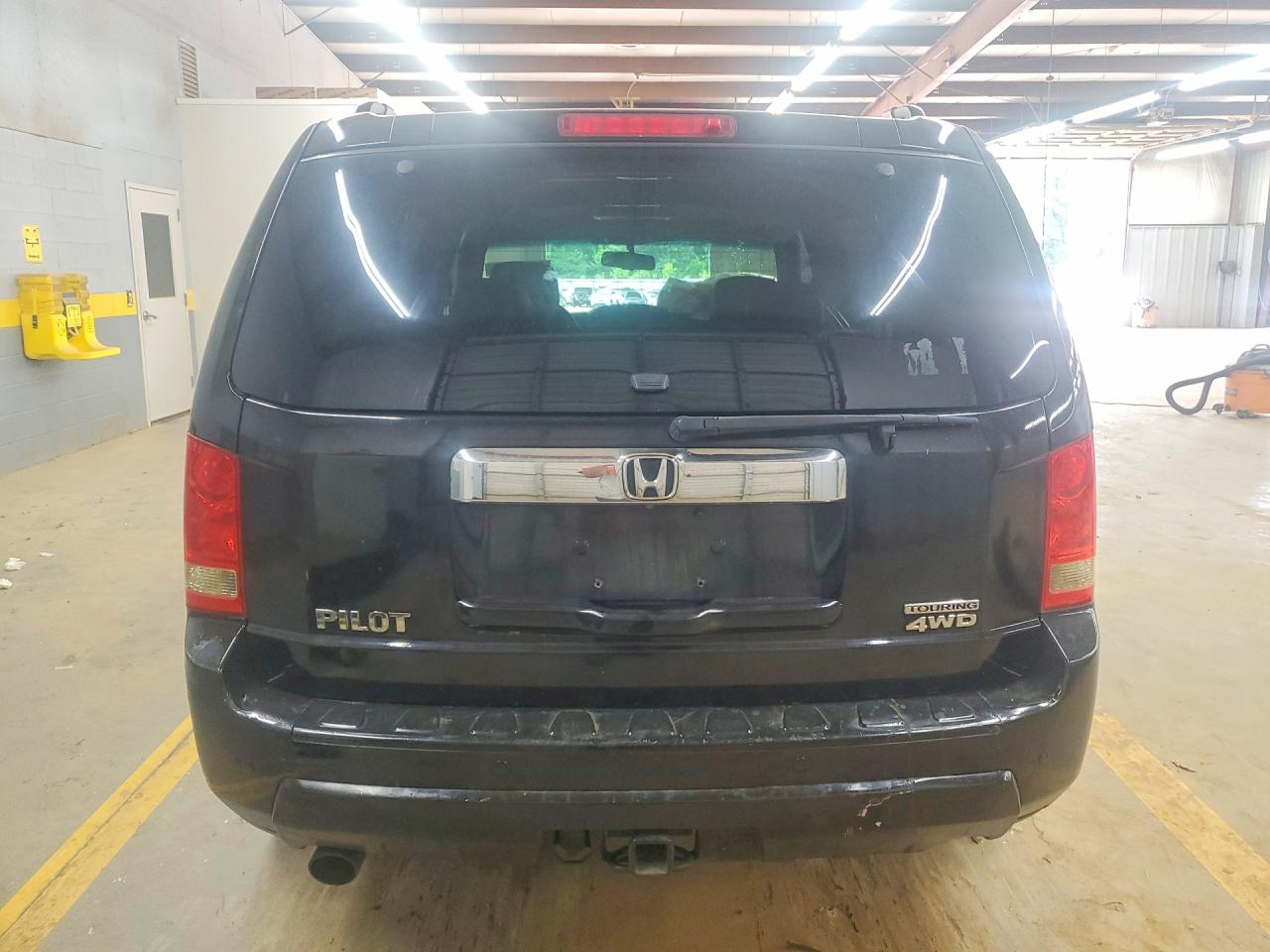 2011 Honda Pilot Touring Black vin: 5FNYF4H94BB020249