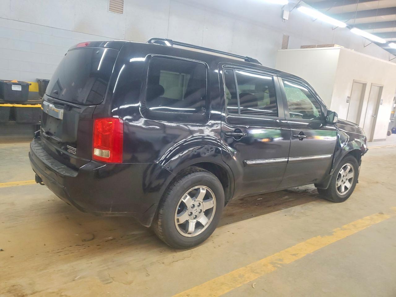 2011 Honda Pilot Touring Black vin: 5FNYF4H94BB020249