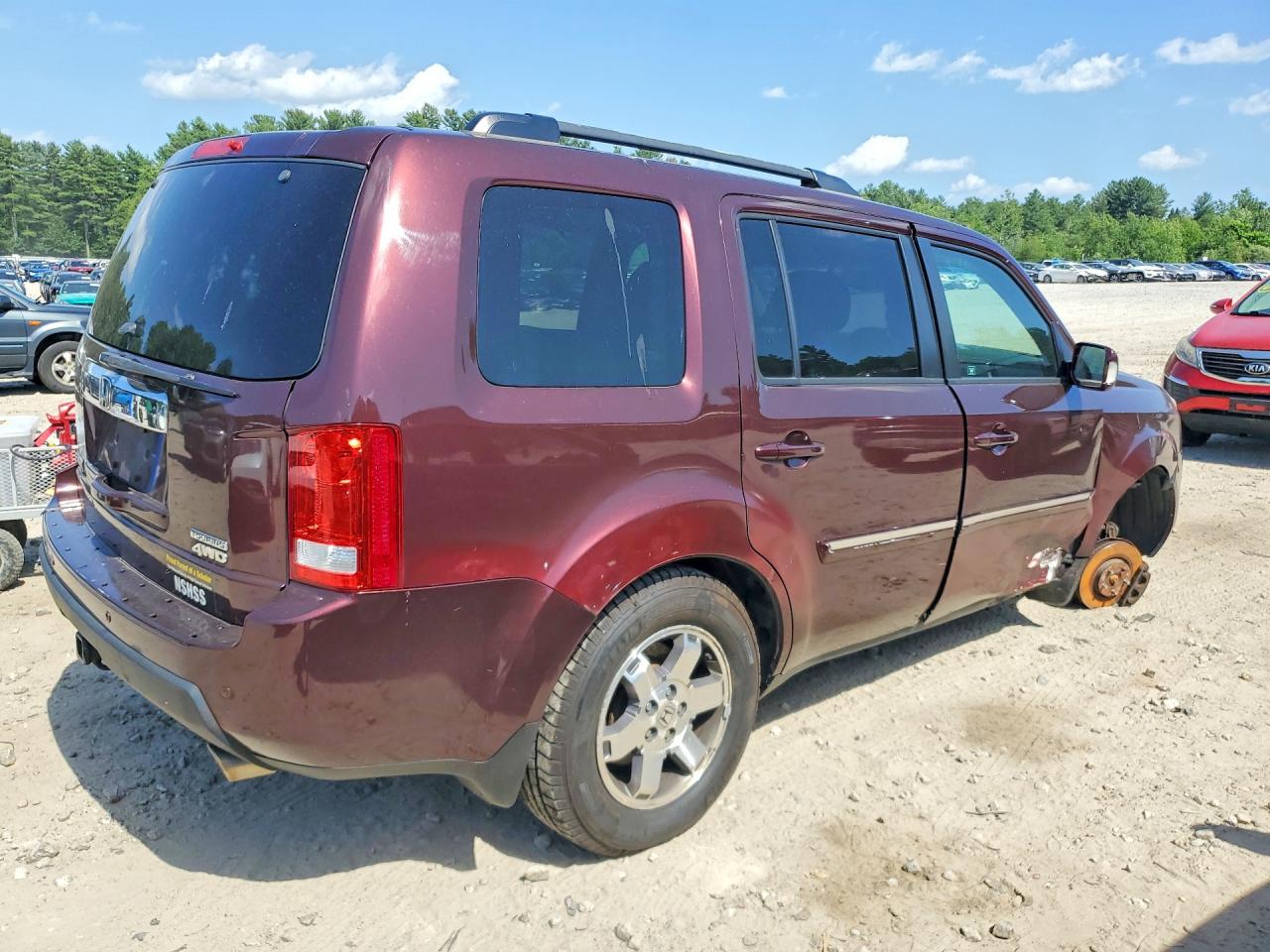 2011 Honda Pilot Touring Burgundy vin: 5FNYF4H94BB087465