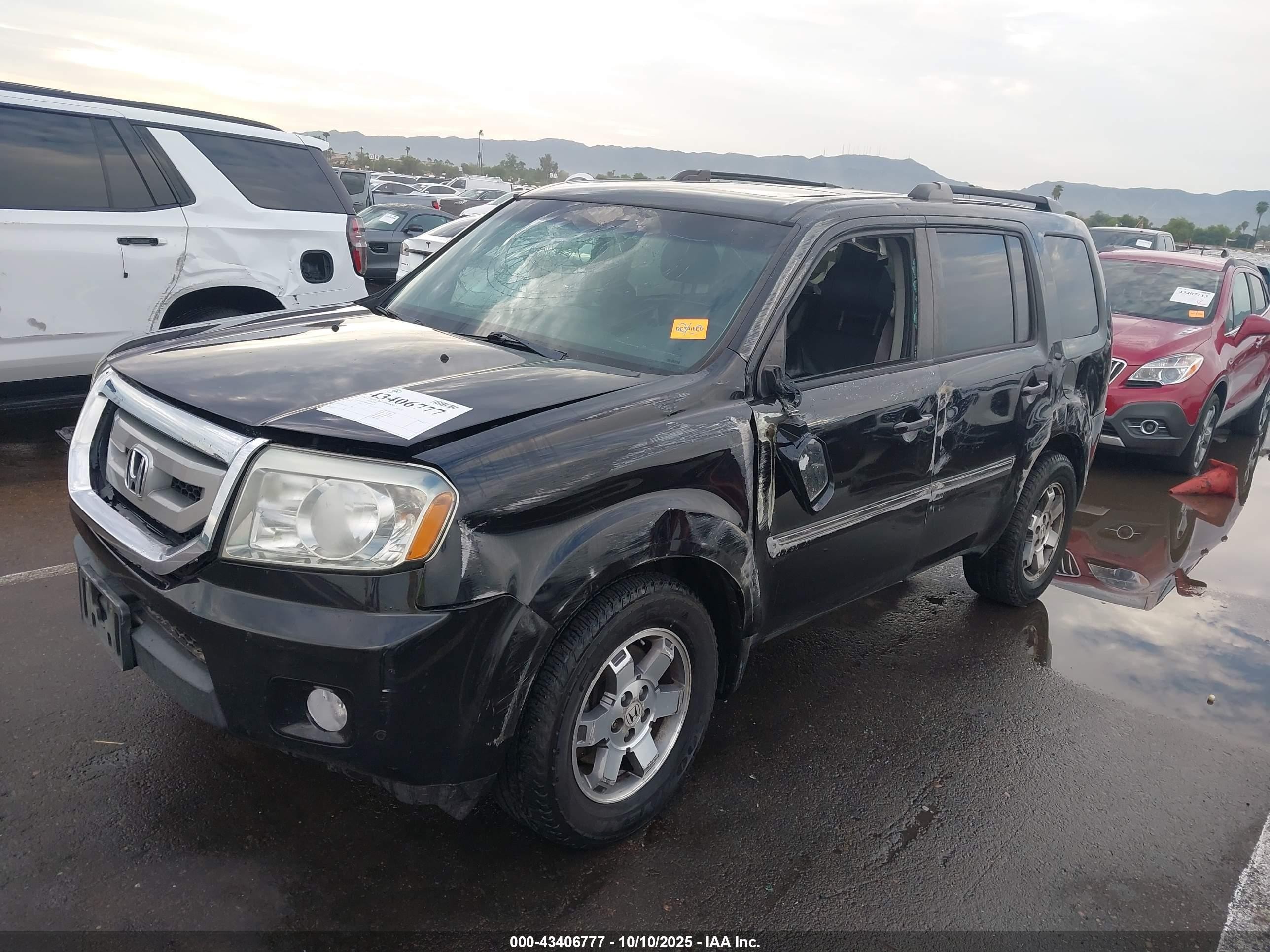 2011 Honda Pilot Touring Black vin: 5FNYF4H94BB089913