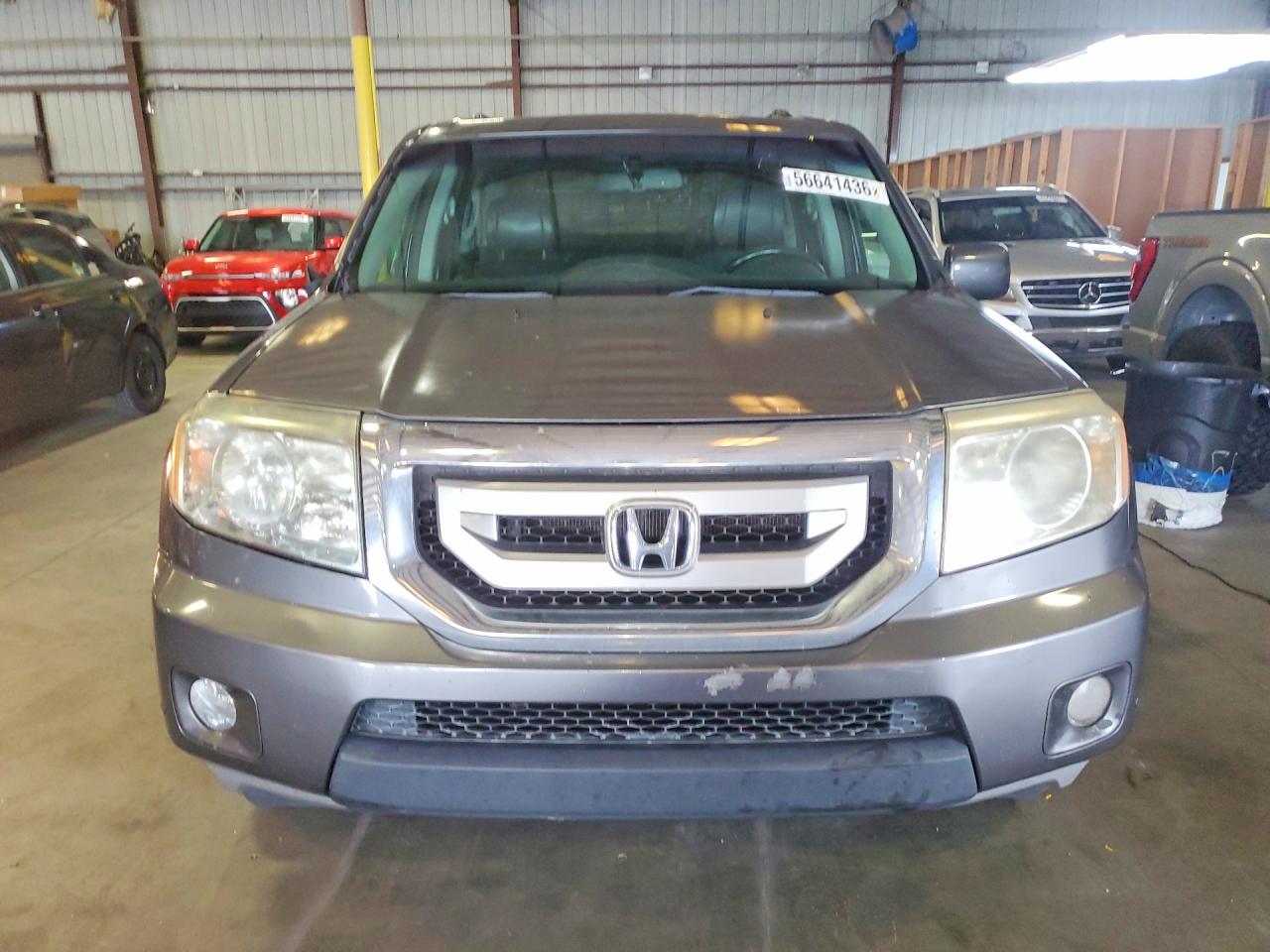2011 Honda Pilot Touring Gray vin: 5FNYF4H94BB101588