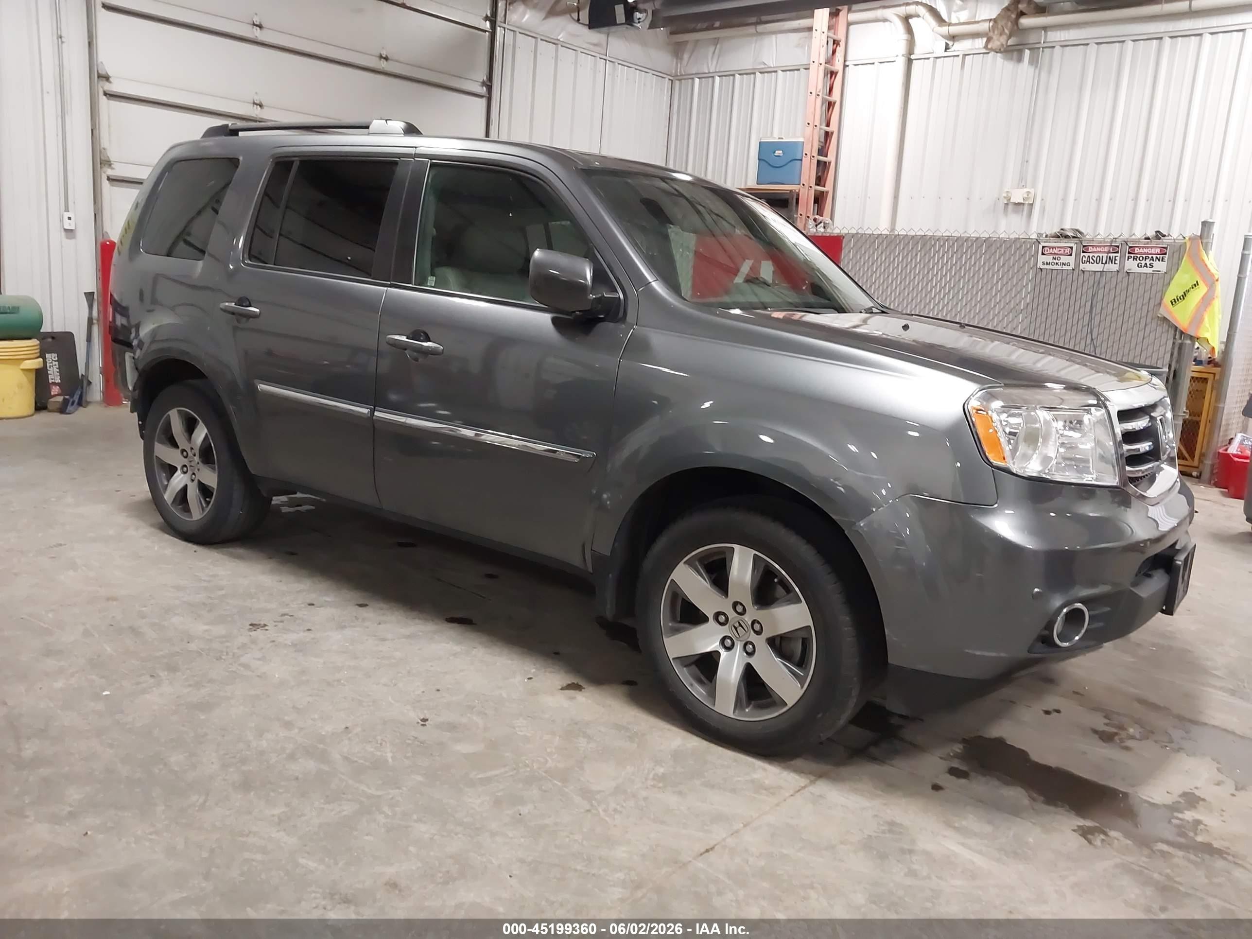 2013 Honda Pilot Touring Gray vin: 5FNYF4H94DB036471