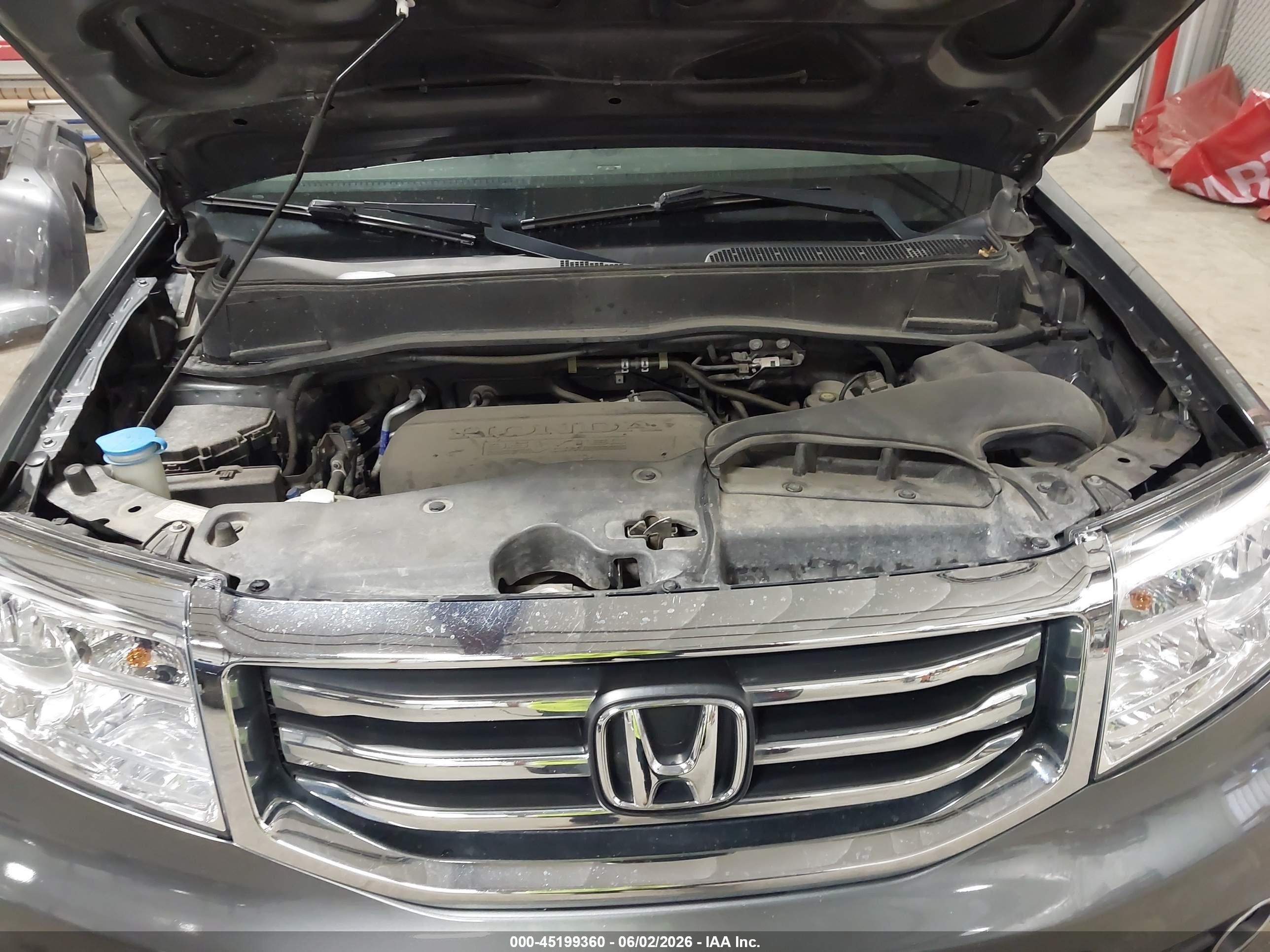 2013 Honda Pilot Touring Gray vin: 5FNYF4H94DB036471