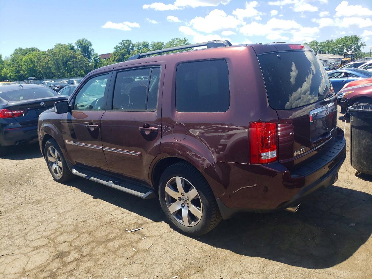 2013 Honda Pilot Touring Maroon vin: 5FNYF4H94DB047566