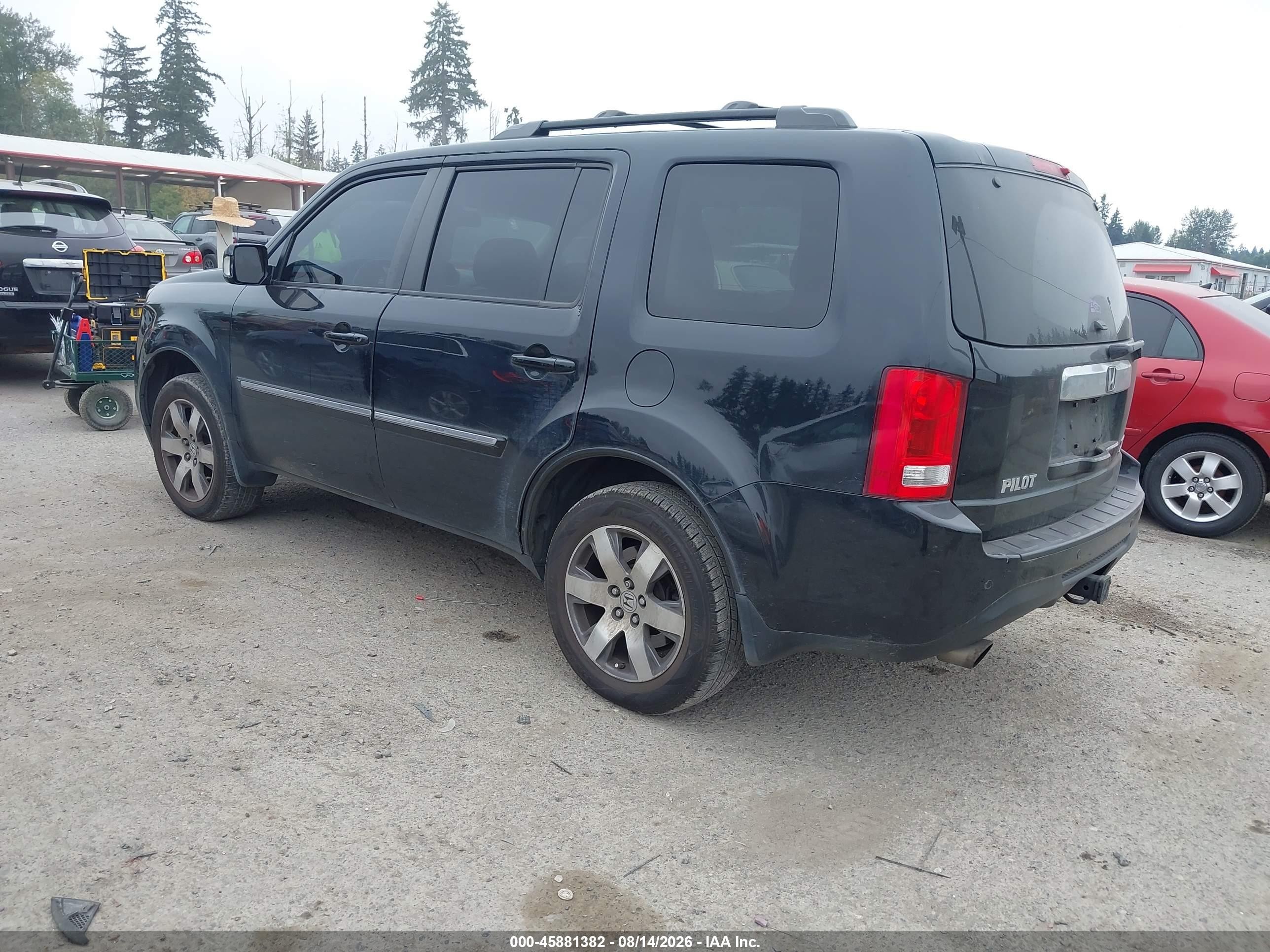 2013 Honda Pilot Touring Черный vin: 5FNYF4H94DB053562