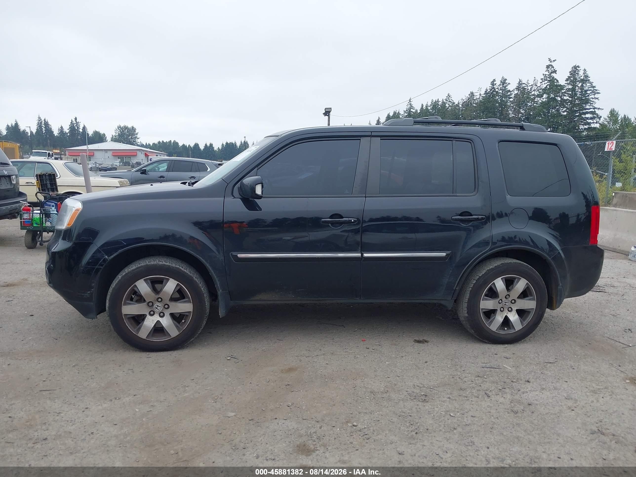 2013 Honda Pilot Touring Черный vin: 5FNYF4H94DB053562