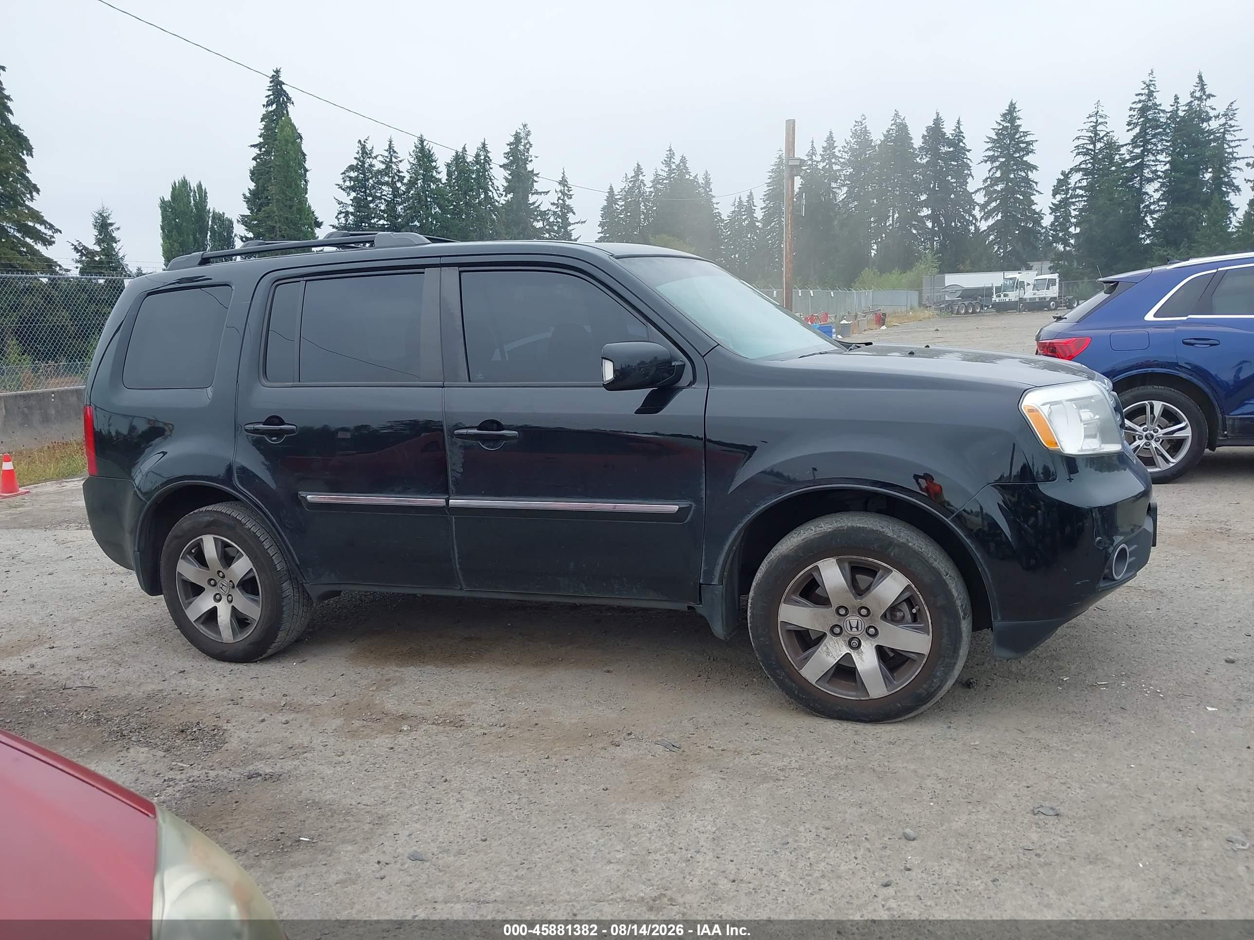 2013 Honda Pilot Touring Черный vin: 5FNYF4H94DB053562