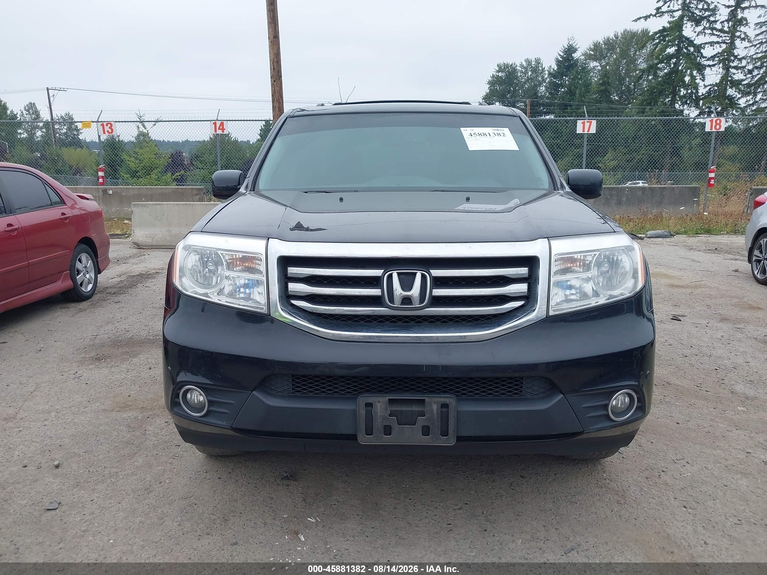 2013 Honda Pilot Touring Черный vin: 5FNYF4H94DB053562