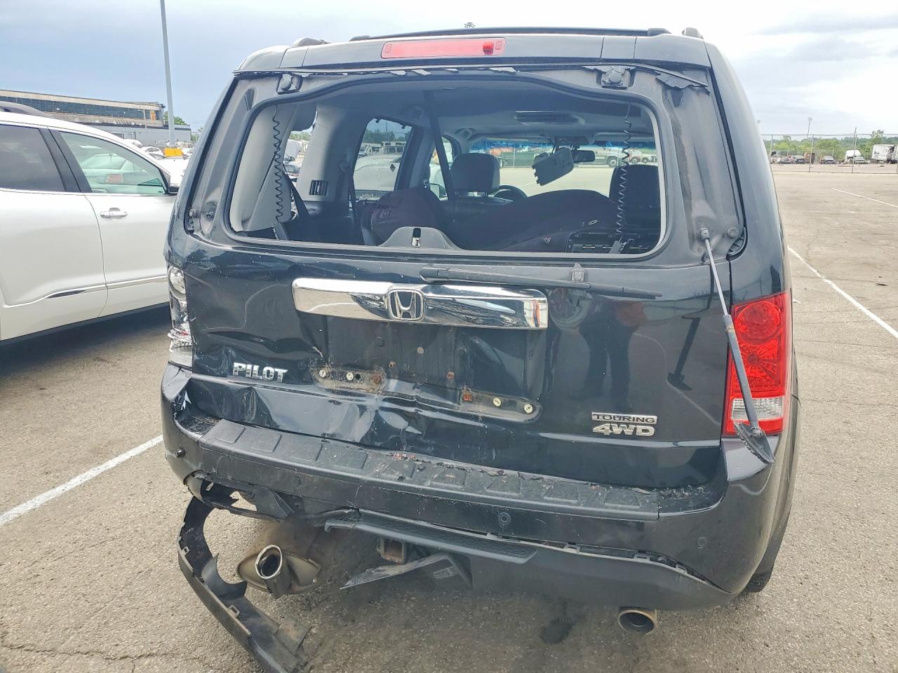 2013 Honda Pilot Touring Black vin: 5FNYF4H94DB070233