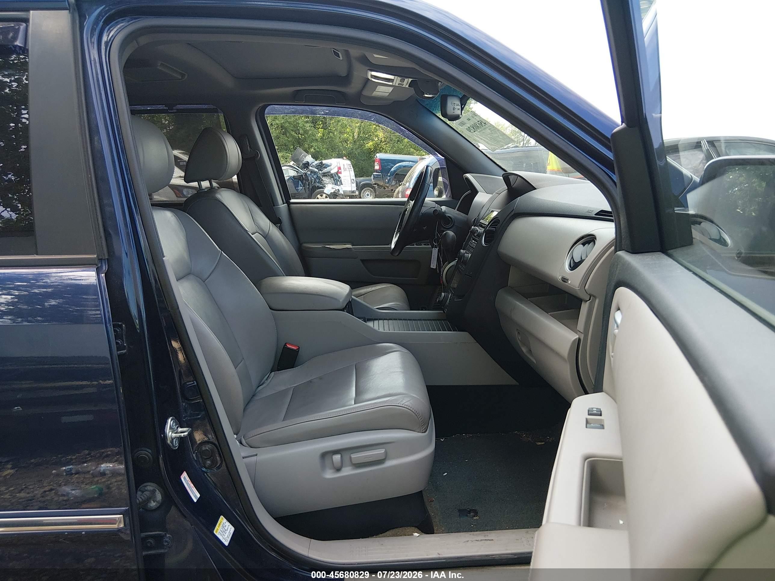 2014 Honda Pilot Touring Black vin: 5FNYF4H94EB034575