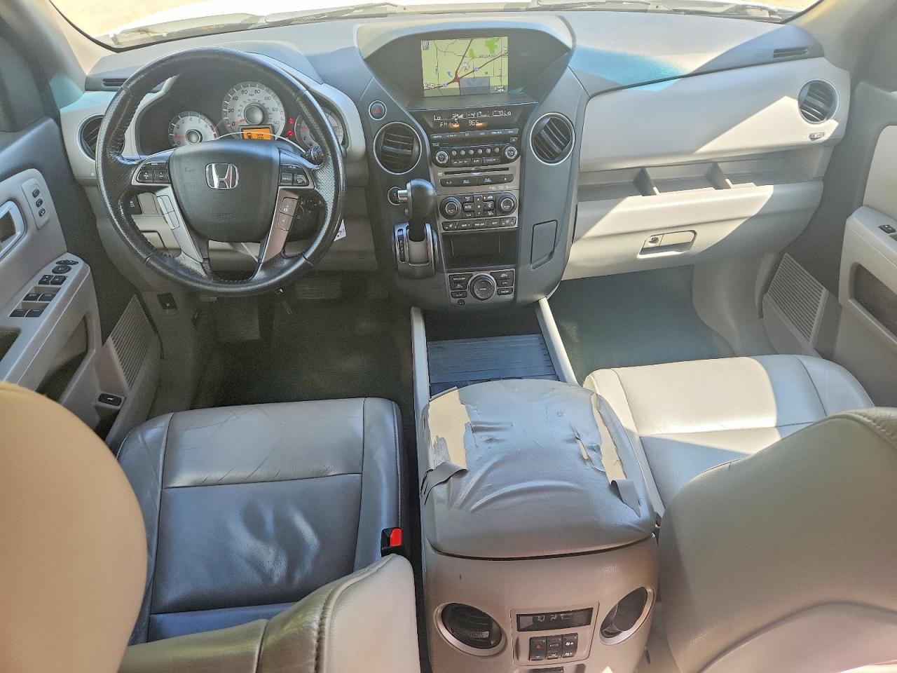 2015 Honda Pilot Touring White vin: 5FNYF4H94FB011315