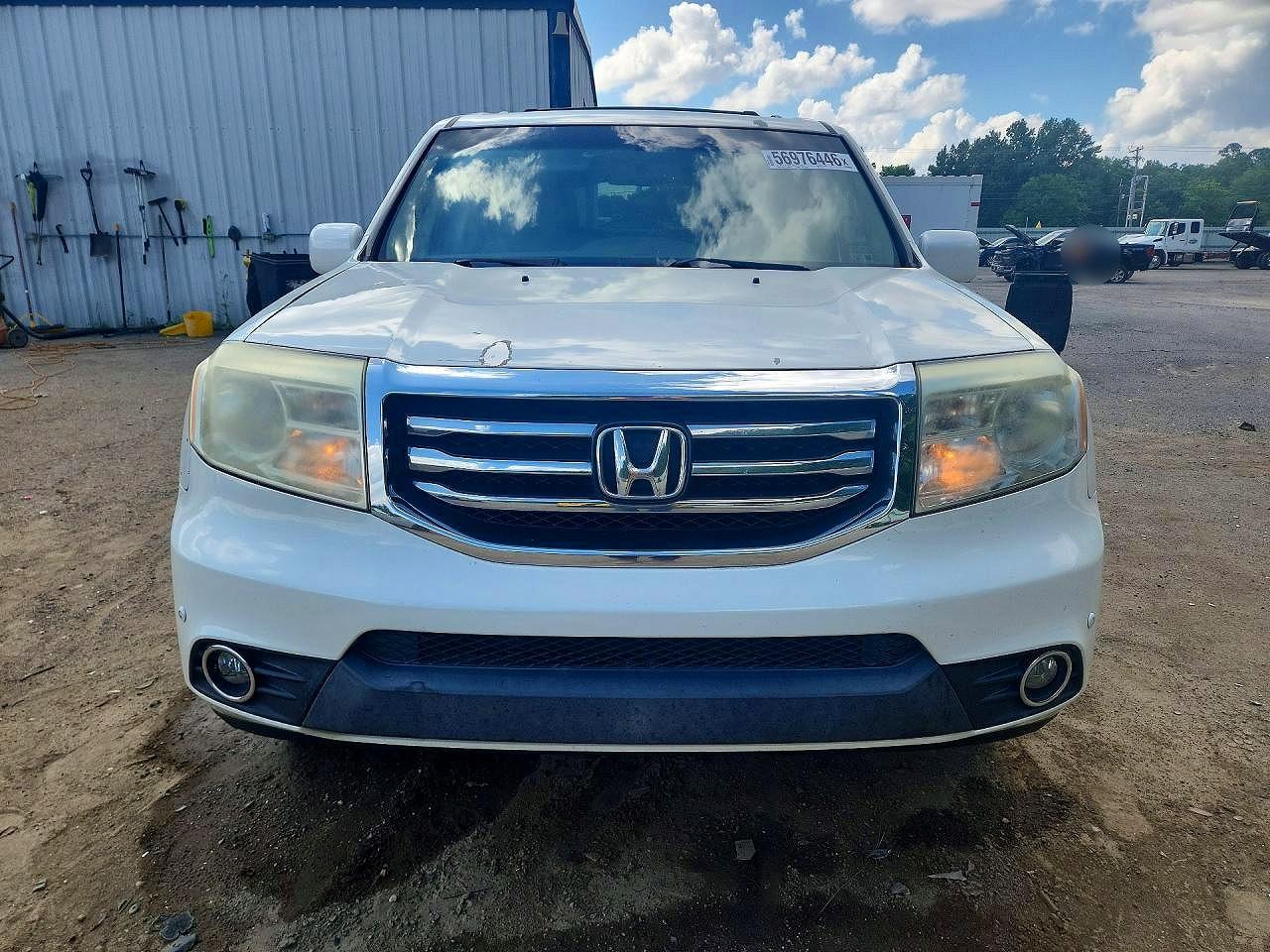 2015 Honda Pilot Touring White vin: 5FNYF4H94FB011315