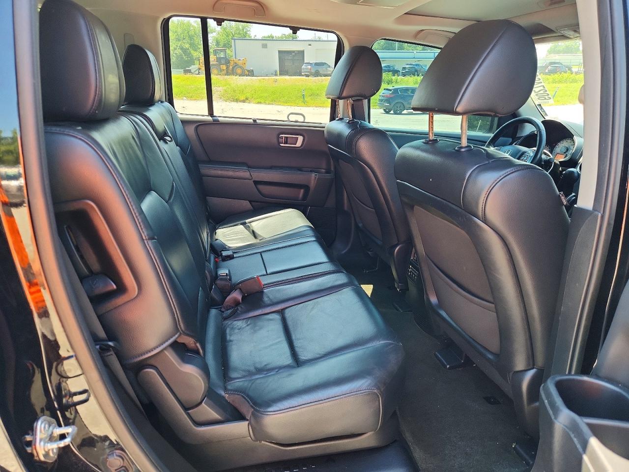 2015 Honda Pilot Touring Black vin: 5FNYF4H94FB047845