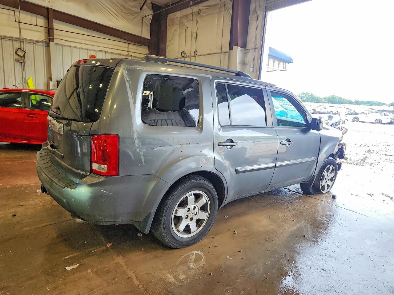 2011 Honda Pilot Touring Gray vin: 5FNYF4H95BB037366