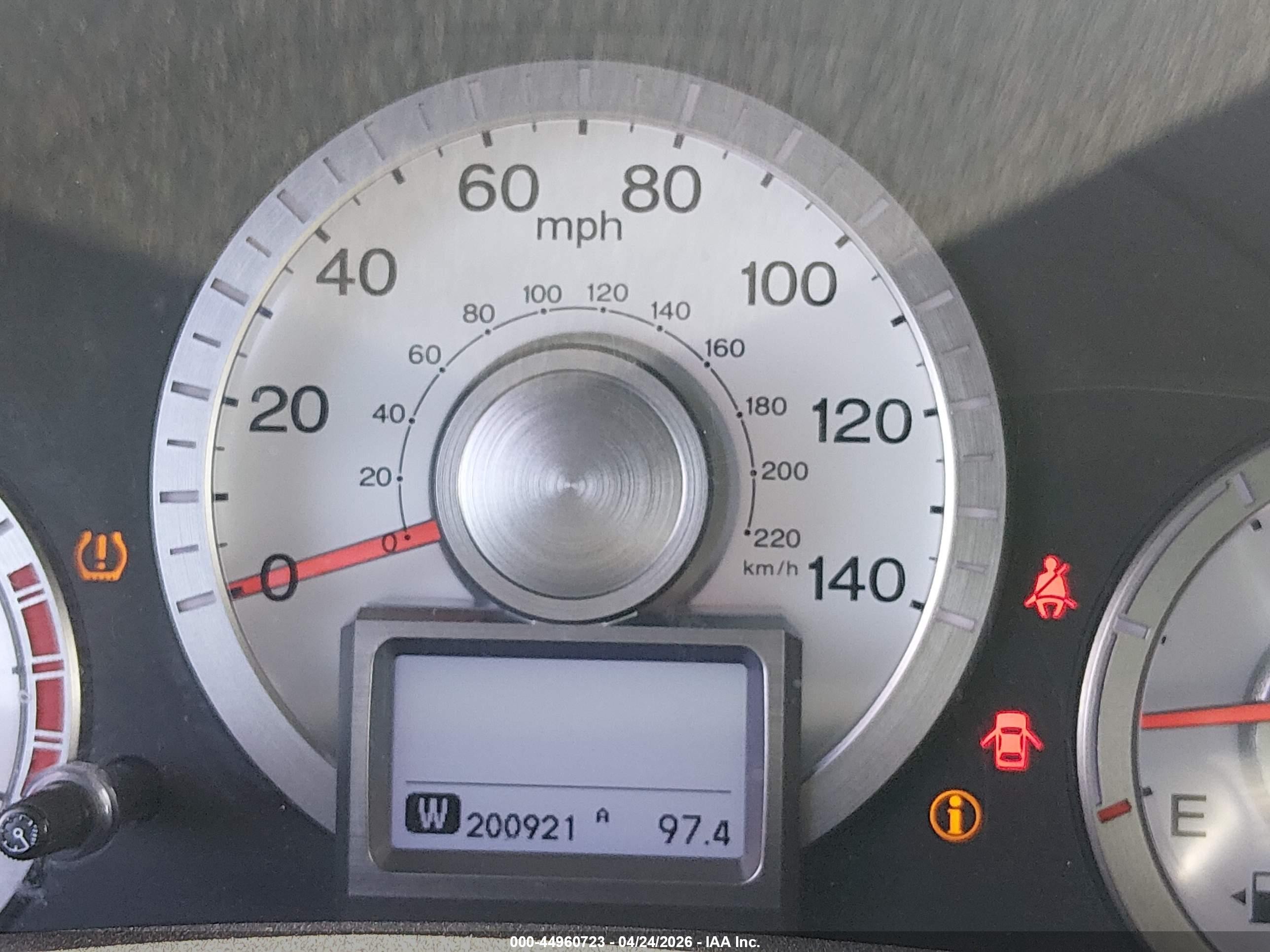 2011 Honda Pilot Touring White vin: 5FNYF4H95BB063417