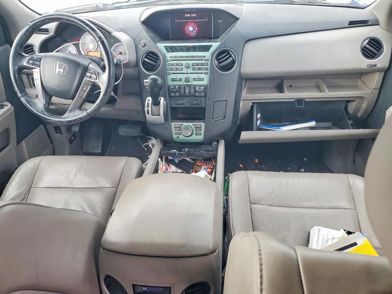 2011 Honda Pilot Touring Silver vin: 5FNYF4H95BB068651