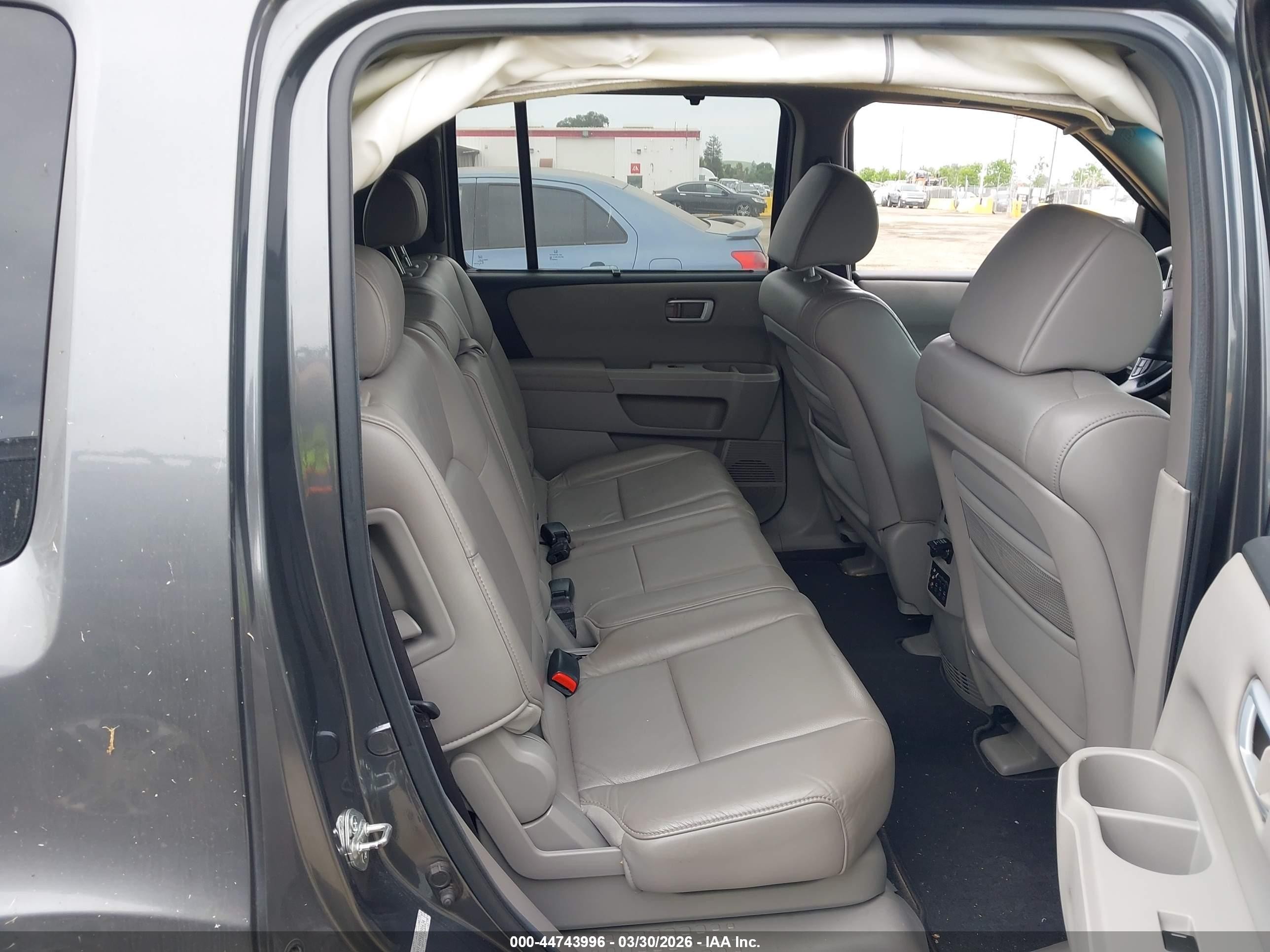 2011 Honda Pilot Touring Серый vin: 5FNYF4H95BB090634