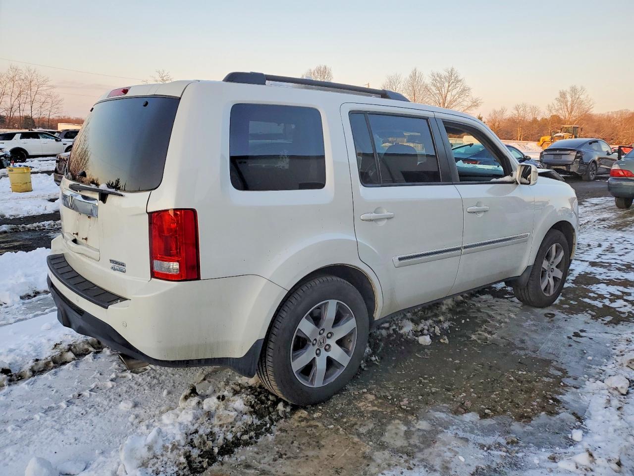 2012 Honda Pilot Белый vin: 5FNYF4H95CB065606