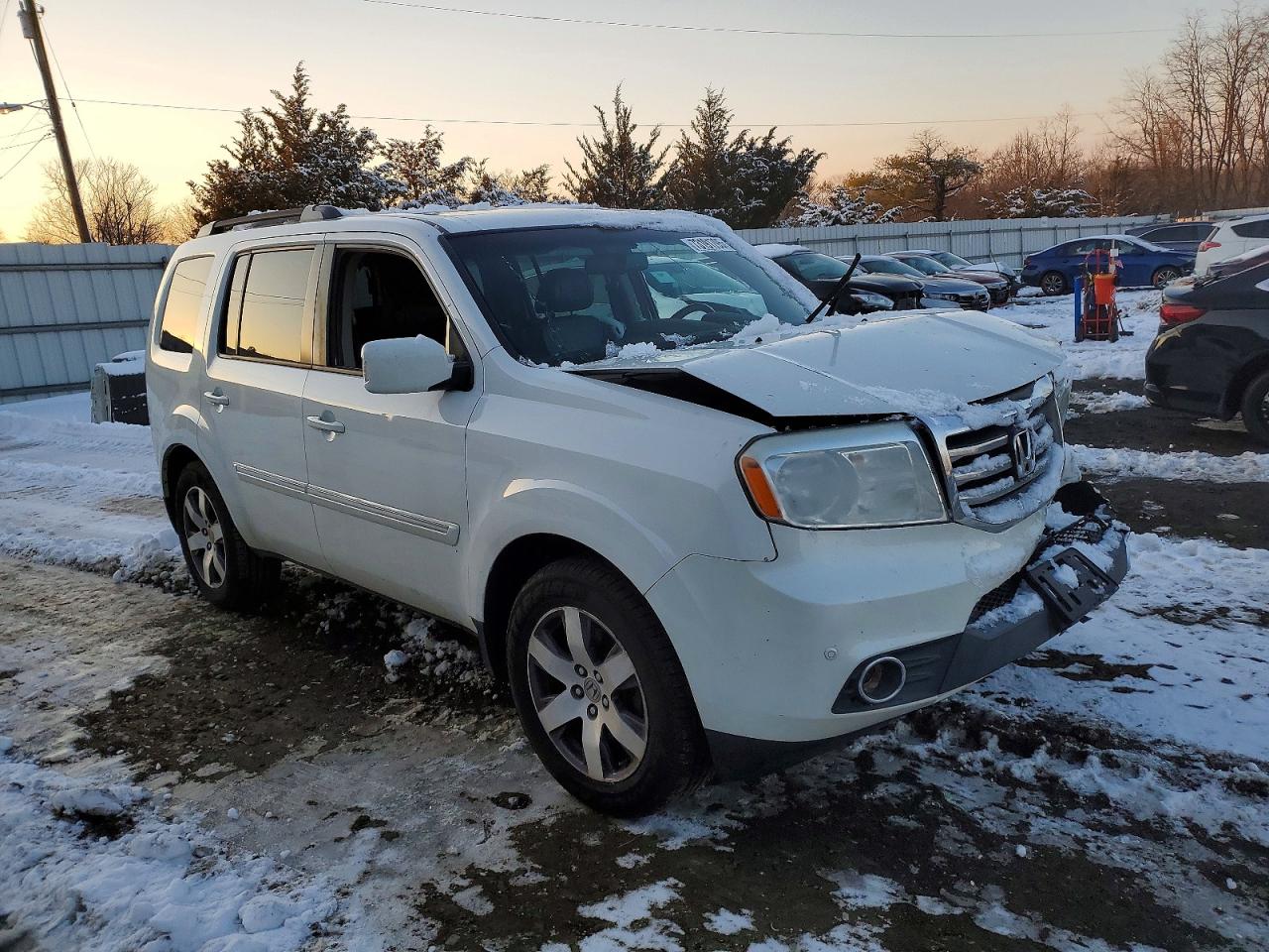 2012 Honda Pilot Белый vin: 5FNYF4H95CB065606