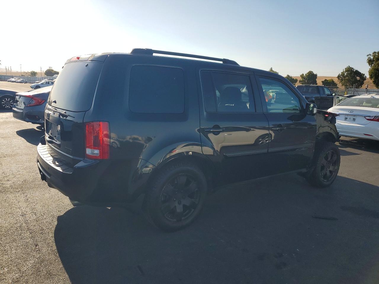 2013 Honda Pilot Touring Black vin: 5FNYF4H95DB021624
