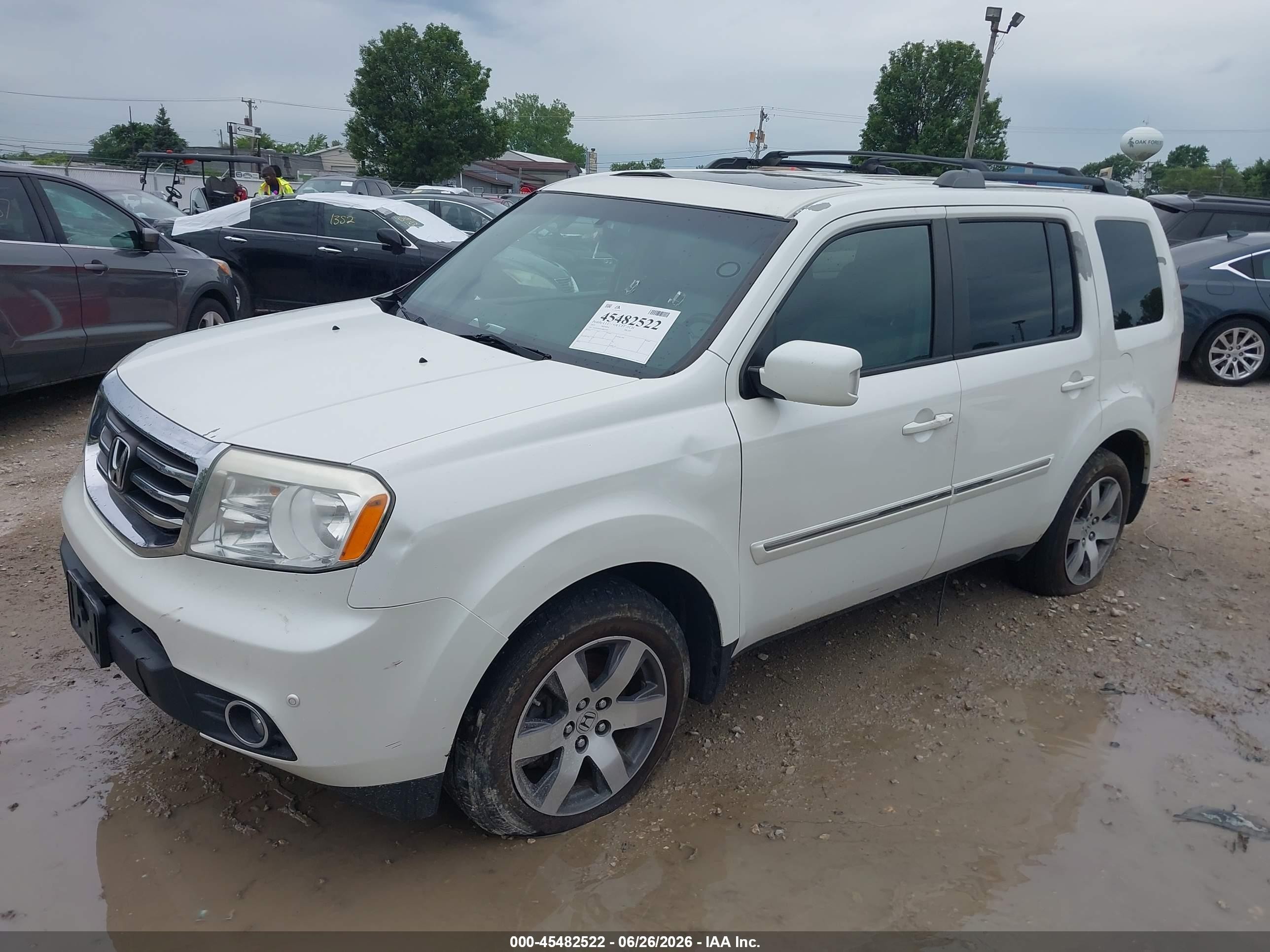 2013 Honda Pilot Touring White vin: 5FNYF4H95DB035975