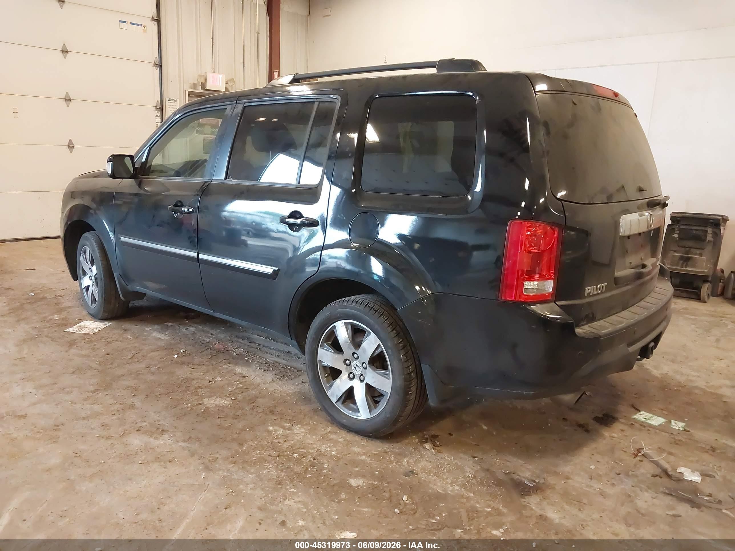 2013 Honda Pilot Touring Black vin: 5FNYF4H95DB045227